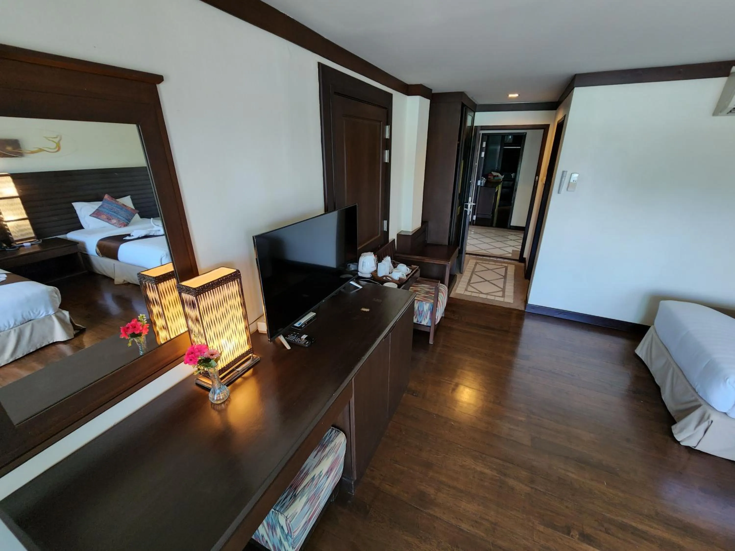 Photo of the whole room, Bed in Lanta Mermaid Boutique House-Cozy Stay,Seaview, Delicious Breakfast,2 Minutes Walk to the Beach