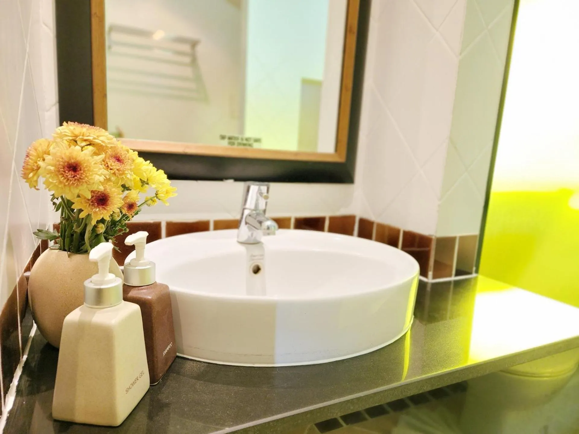 Bathroom in Lanta Mermaid Boutique House-Cozy Stay,Seaview, Delicious Breakfast,2 Minutes Walk to the Beach