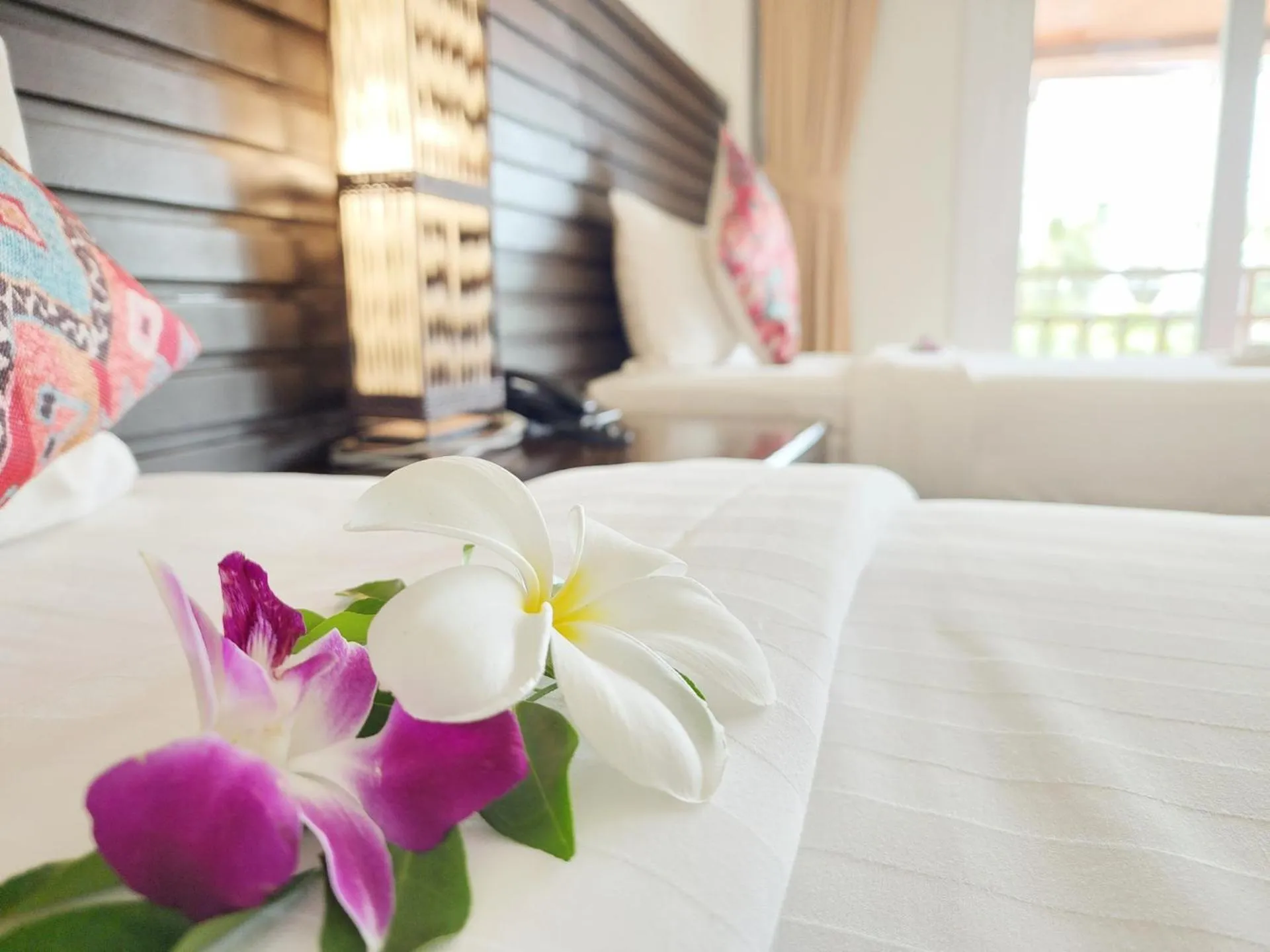 Bed in Lanta Mermaid Boutique House-Cozy Stay,Seaview, Delicious Breakfast,2 Minutes Walk to the Beach