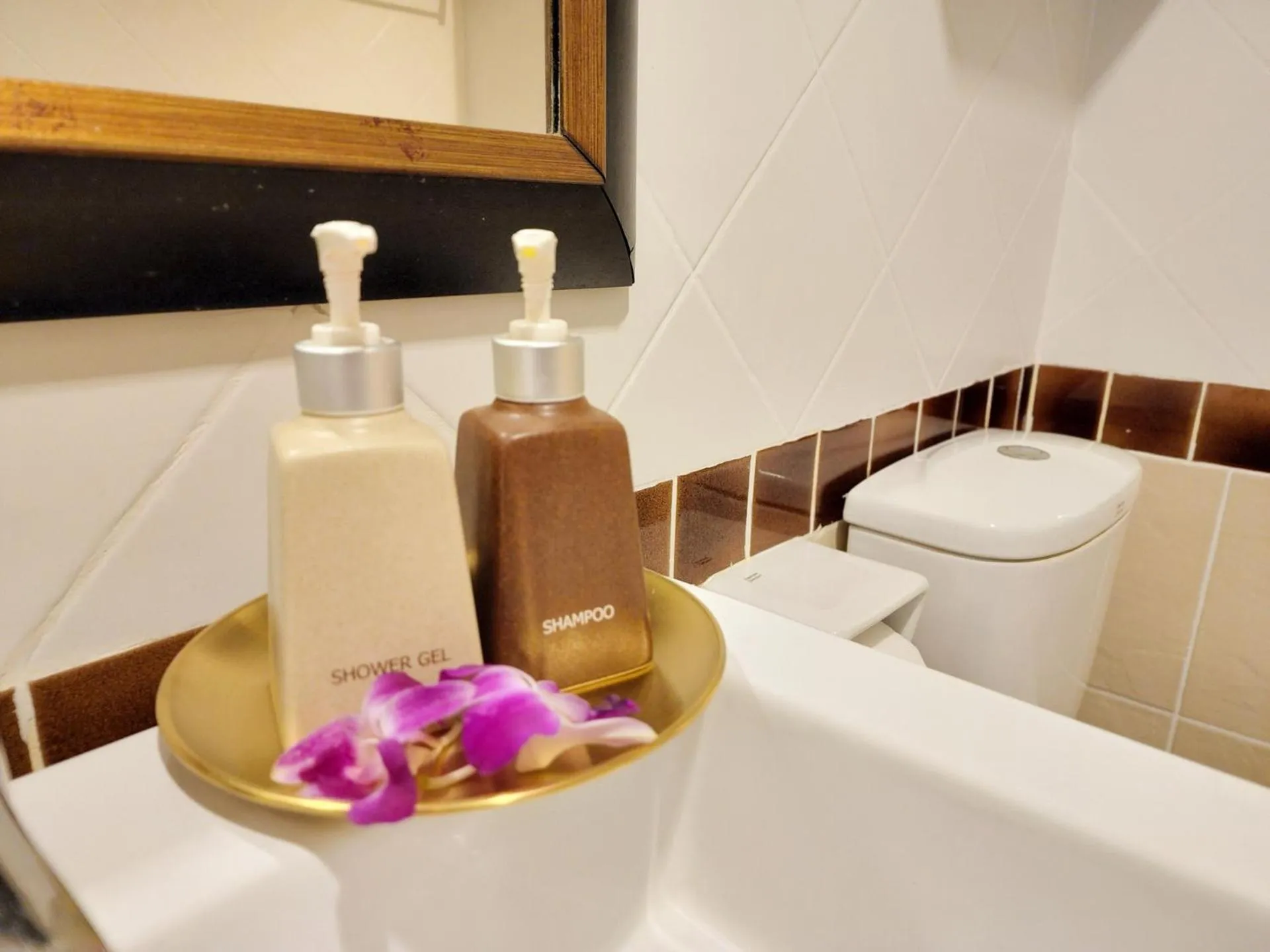 Bathroom in Lanta Mermaid Boutique House-Cozy Stay,Seaview, Delicious Breakfast,2 Minutes Walk to the Beach