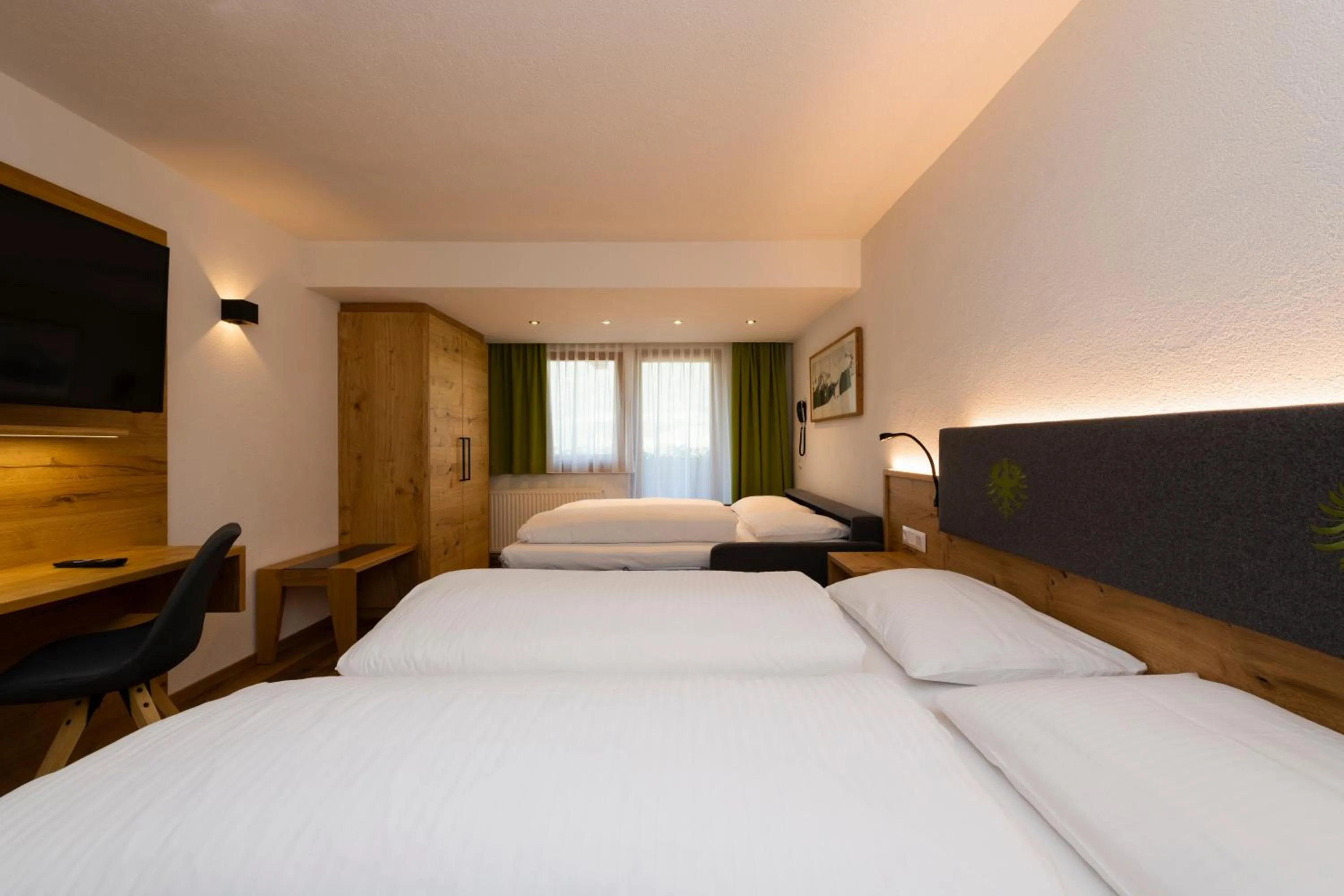 TV and multimedia, Bed in Hotel Bergkranz