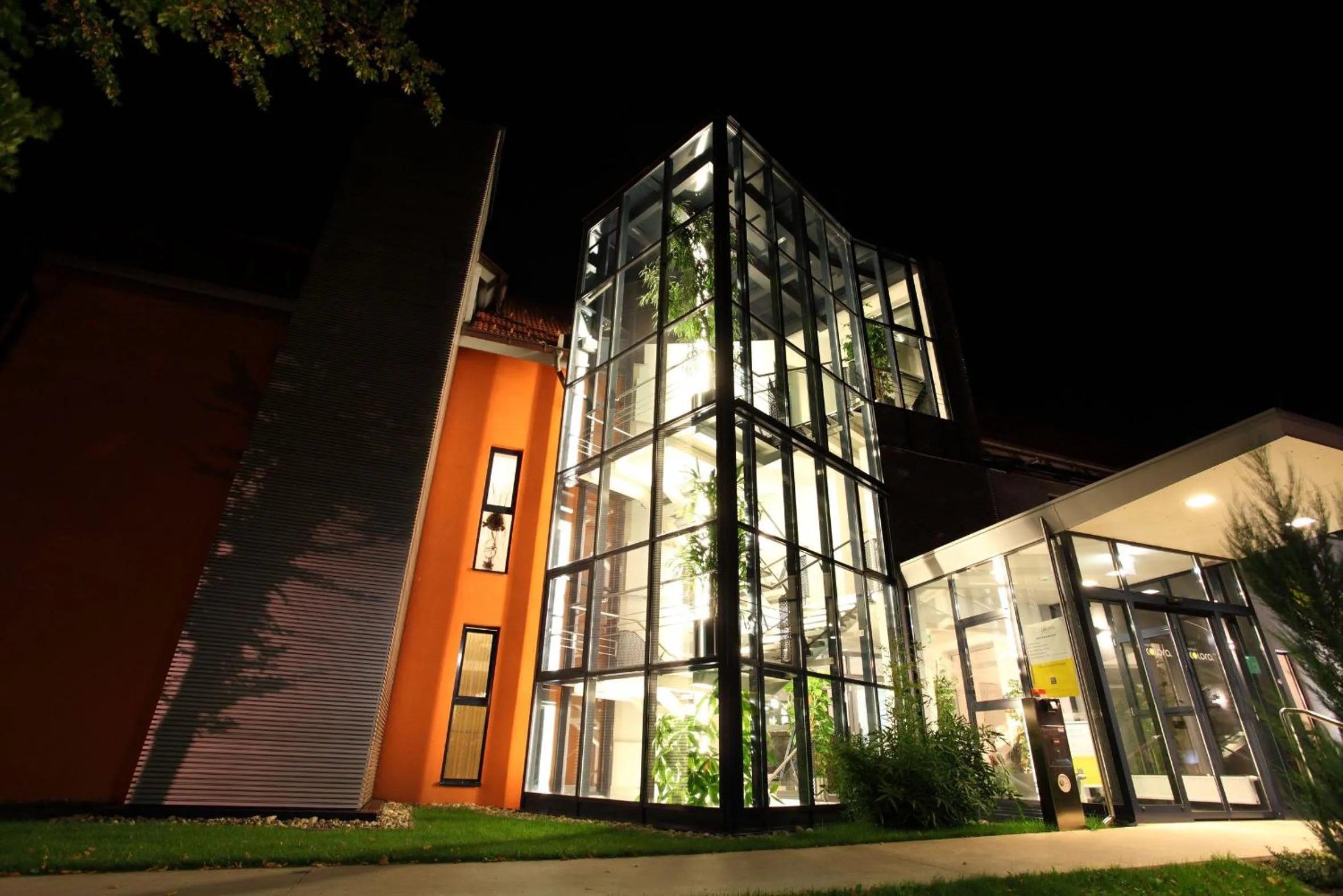 Facade/entrance in Hotel Garni Colora