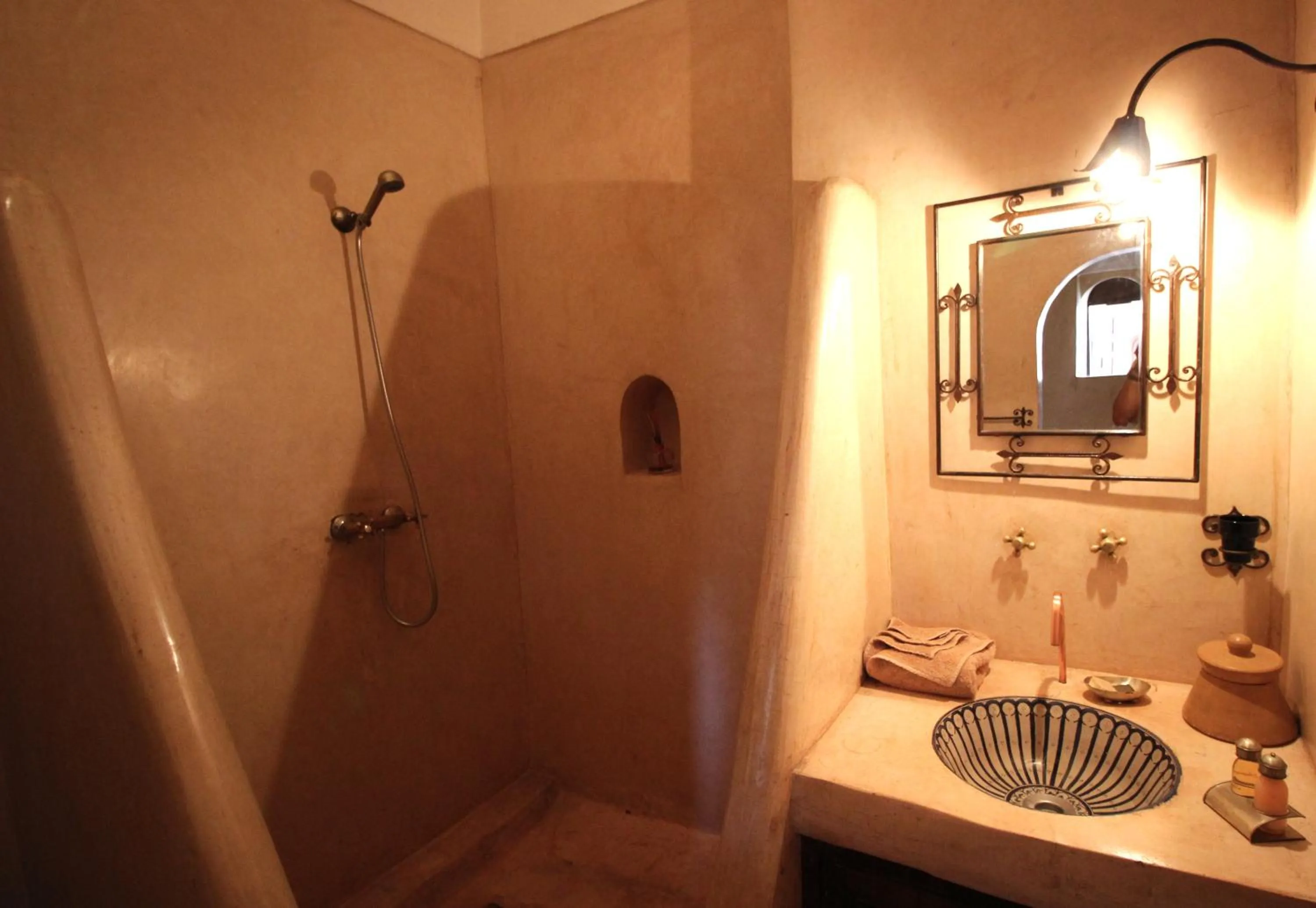 Bathroom in Riad Palmier