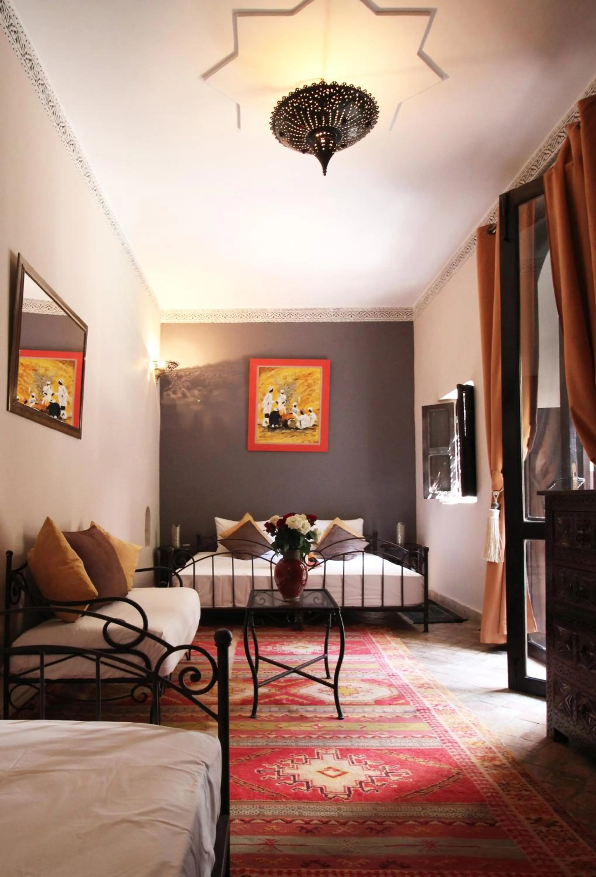 Photo of the whole room, Bed in Riad Palmier