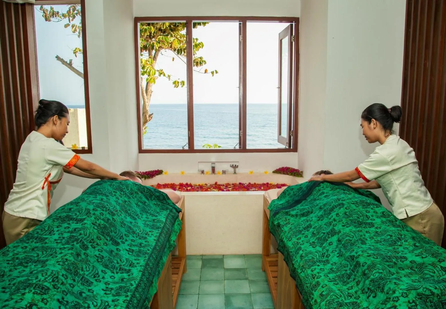 Spa and wellness centre/facilities in Rajavilla Lombok Resort - Seaside Serenity