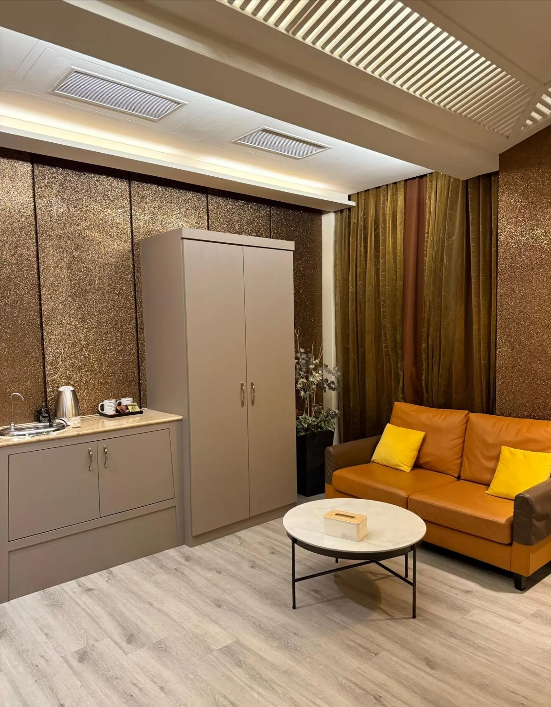 Living room in Her Home Spa Motel Douliu