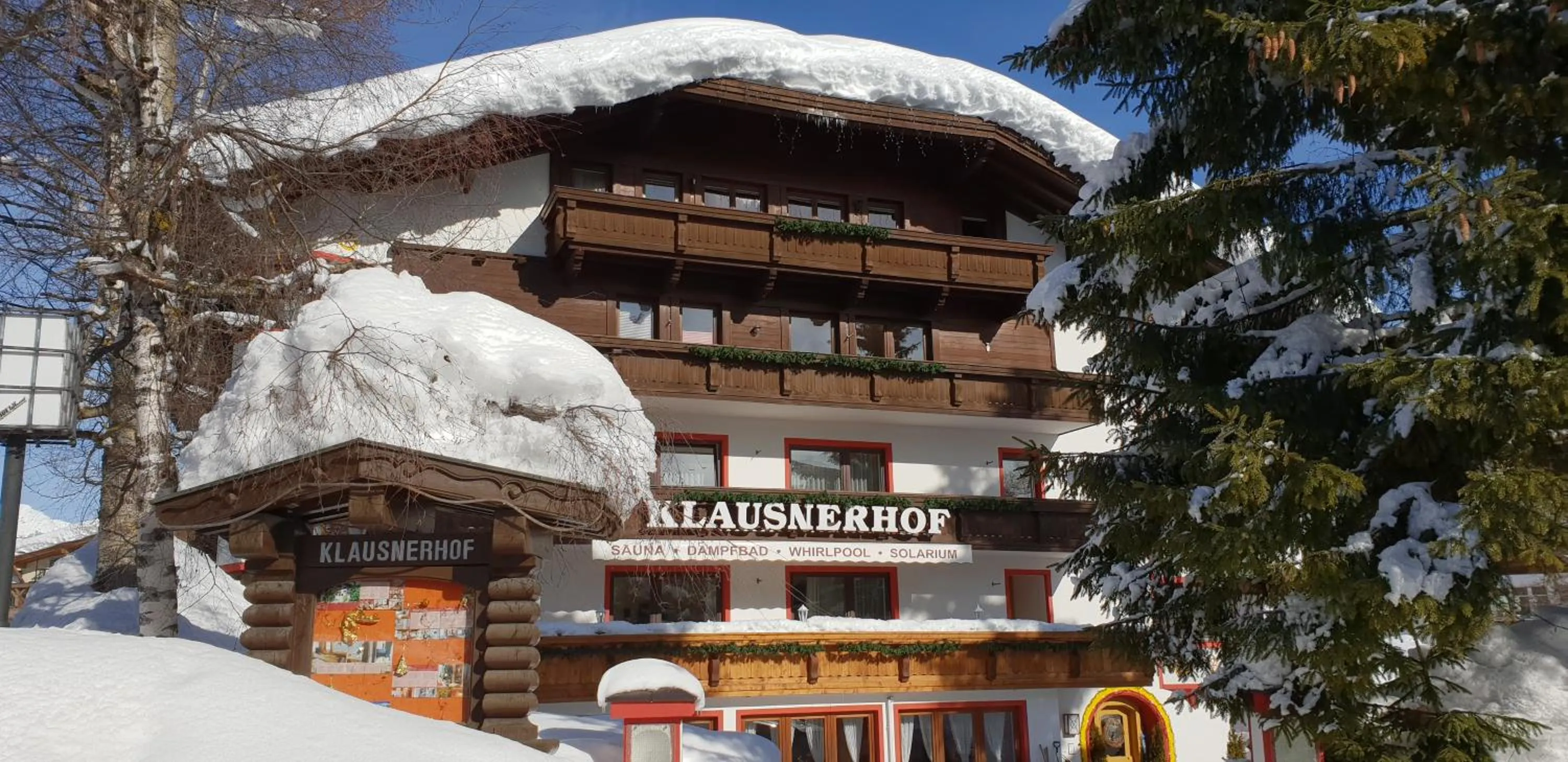 Facade/entrance in Landhaus Klausnerhof Hotel Garni
