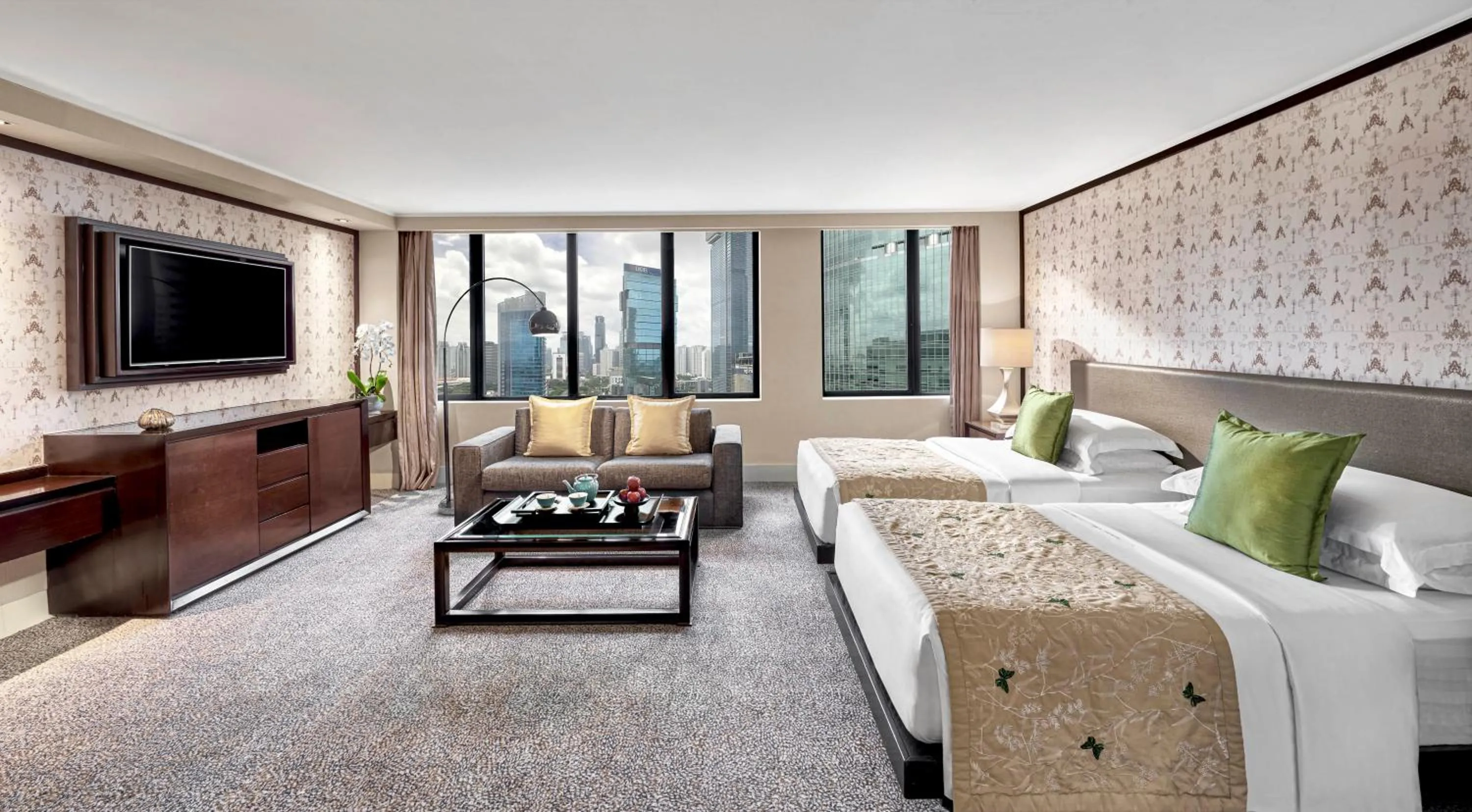 Bedroom, Bed in Mandarin Oriental, Jakarta