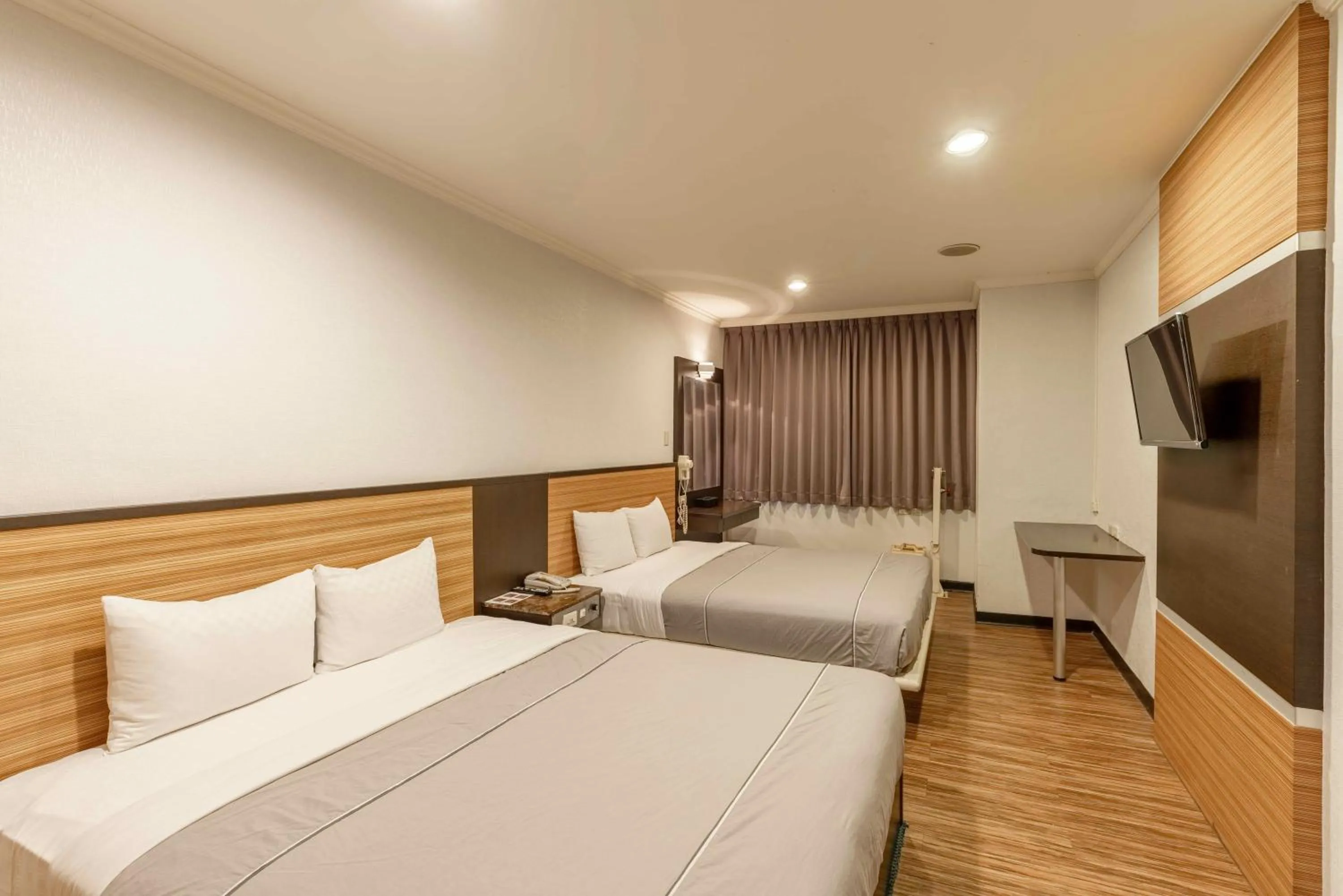 TV and multimedia, Bed in Hwa Nan Hotel