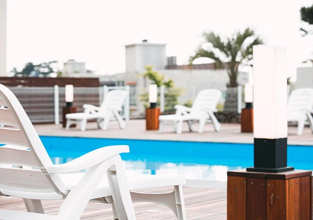 Swimming pool in Hotel Sweet Castle Jeju Hamdeok