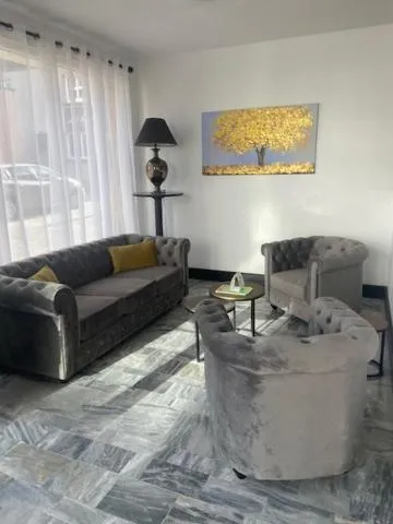 Seating area in The Originals Boutique, Hôtel de La Baie de Morlaix