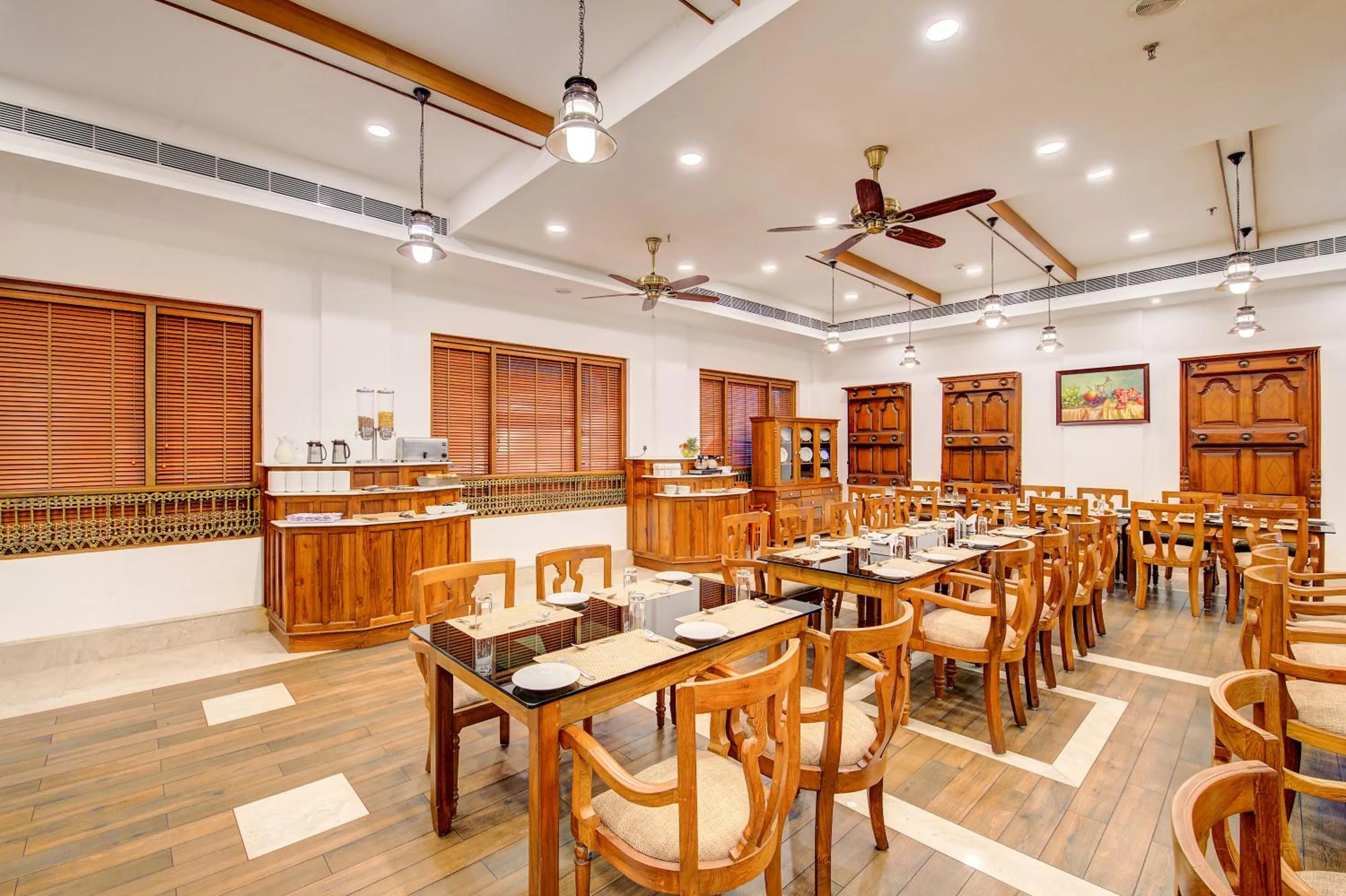 Restaurant/places to eat in Sterling Guruvayur