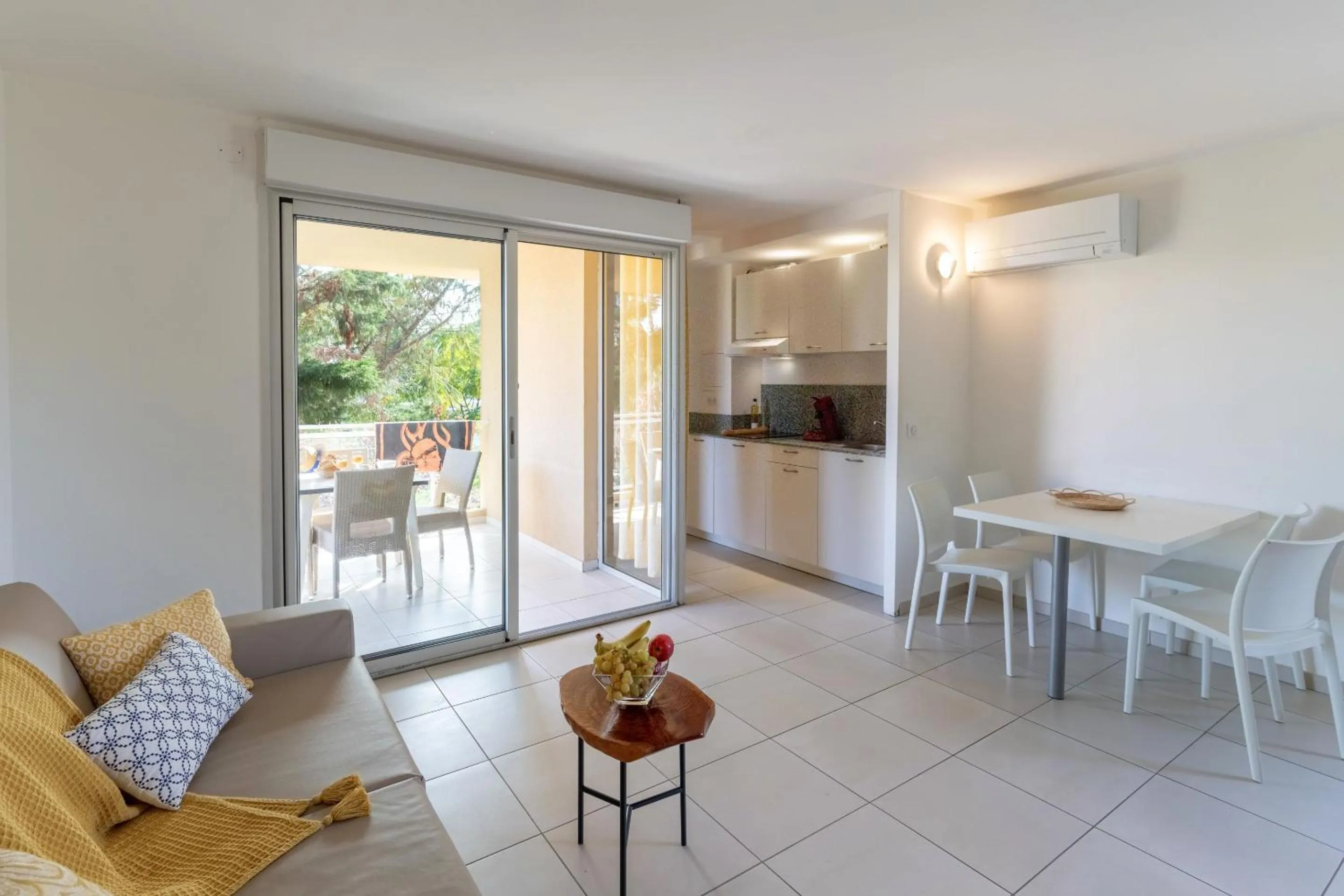 Photo of the whole room in Résidence Marina Bianca