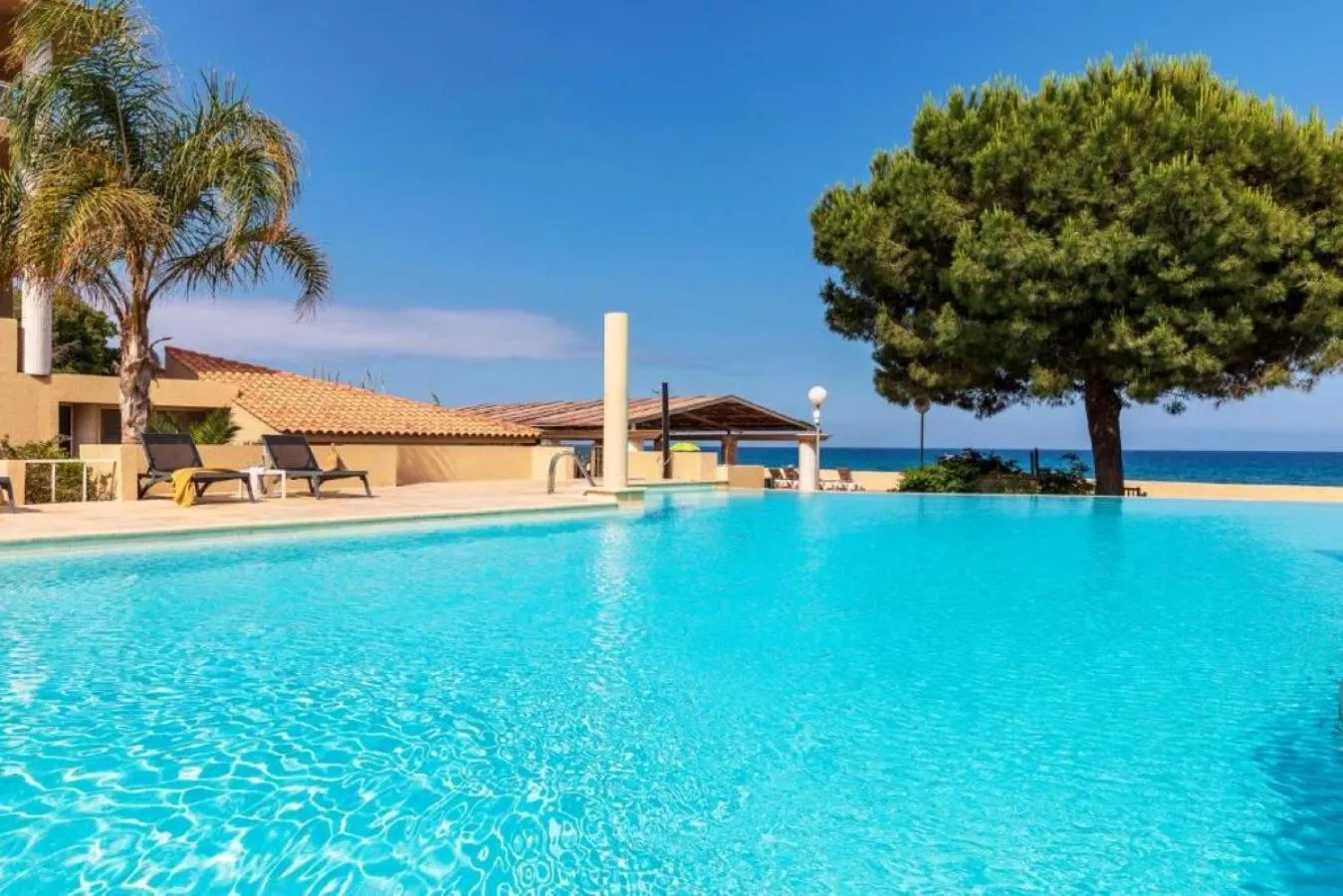 Swimming pool in Résidence Marina Bianca