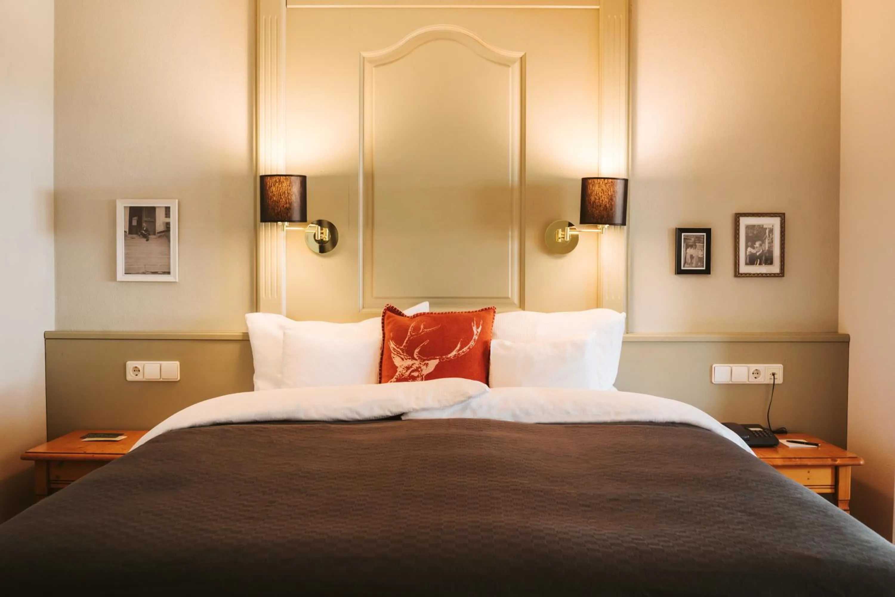 Bed in HENRI Country House Seefeld