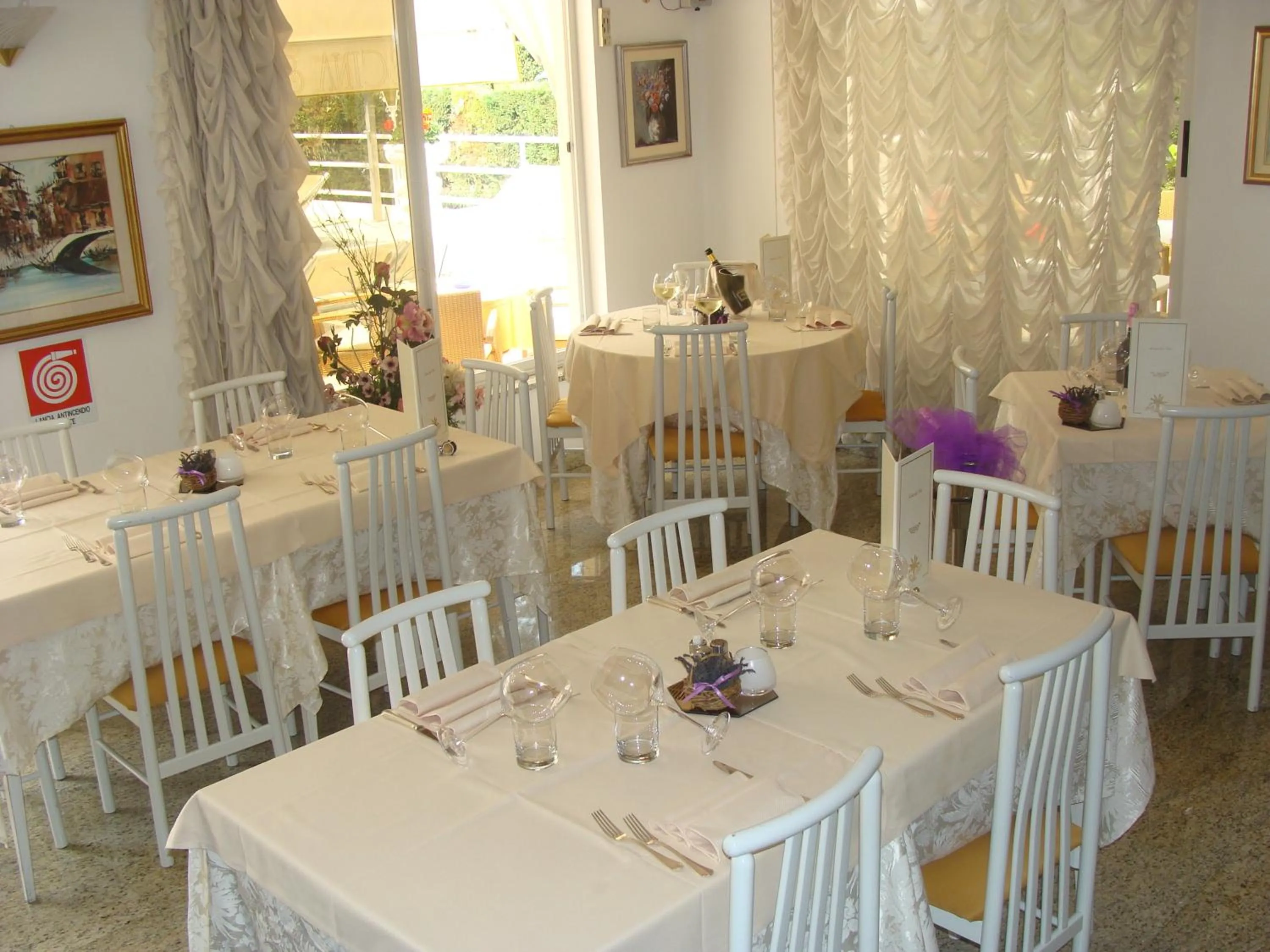 Restaurant/places to eat in Hotel Villa Luisa