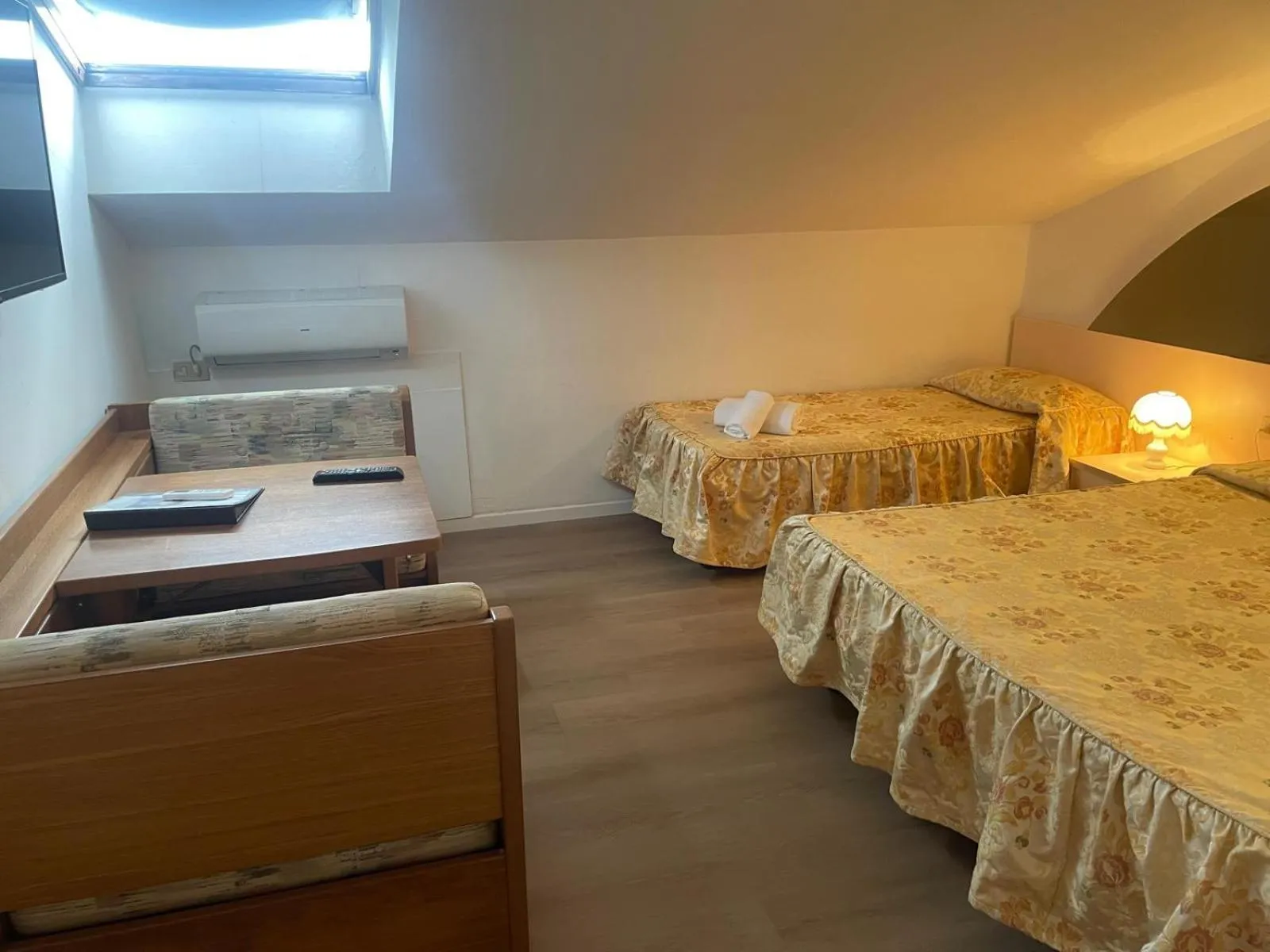 Bed in Hotel Villa Luisa