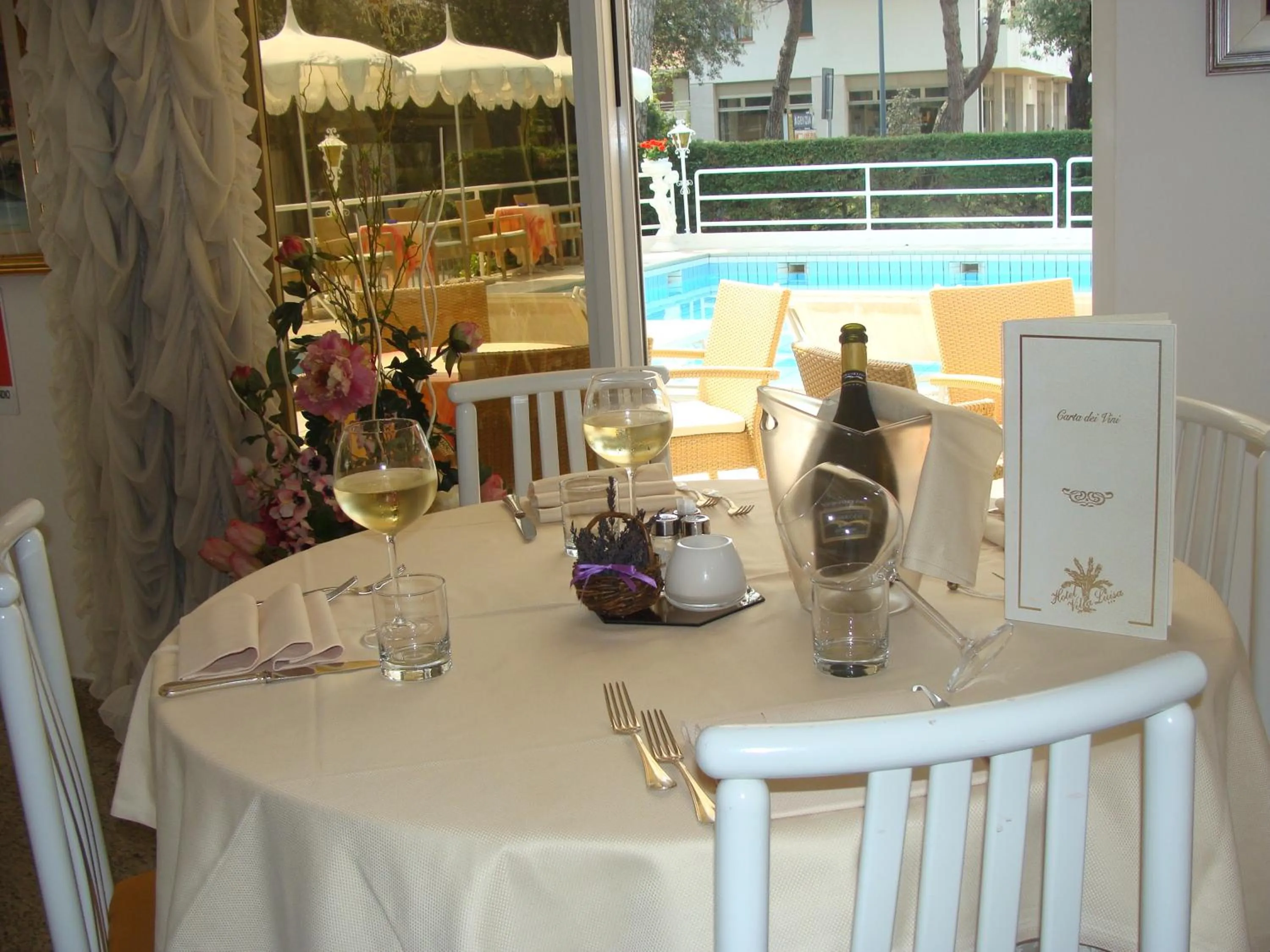 Restaurant/places to eat in Hotel Villa Luisa