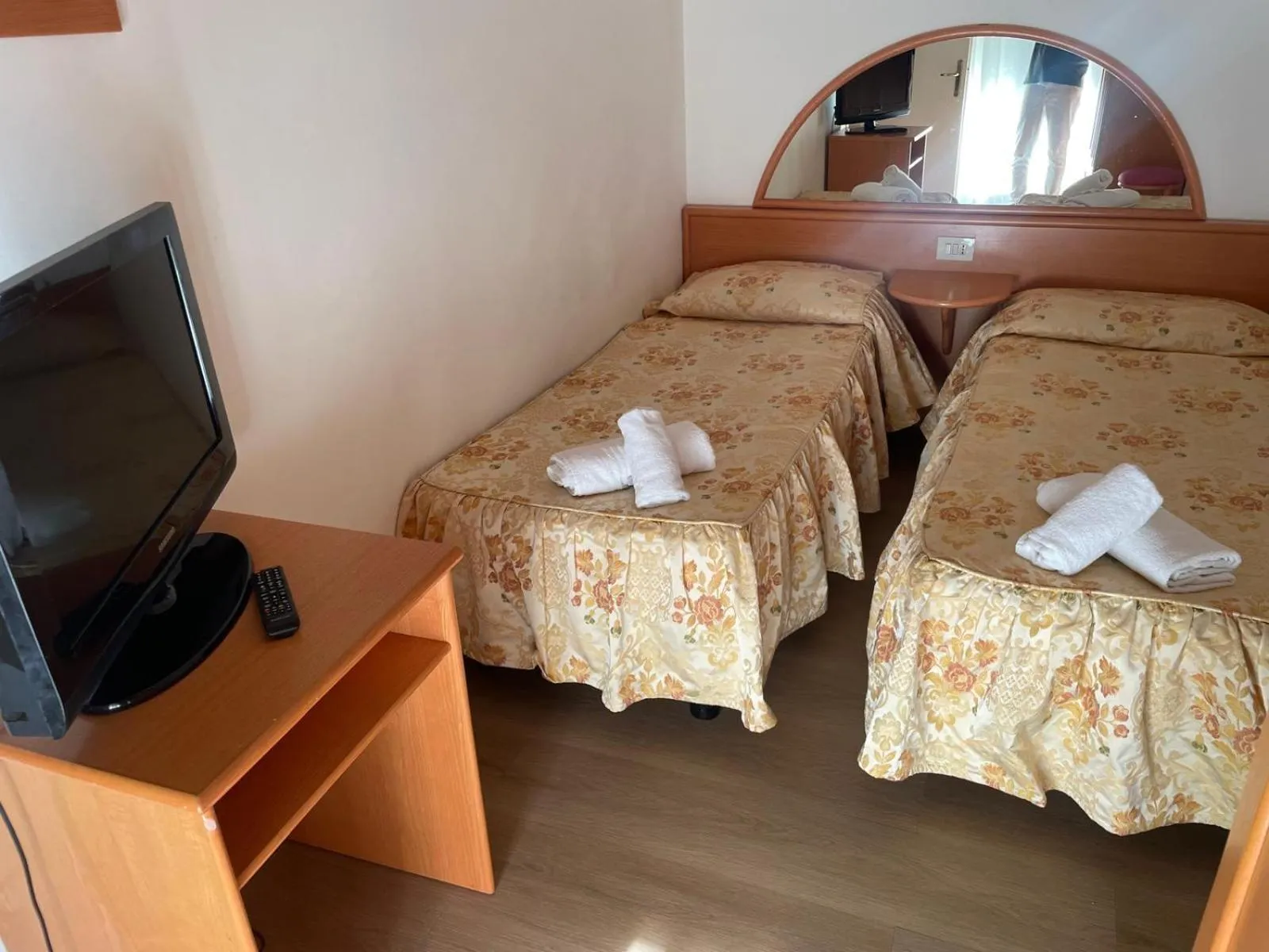 Bed in Hotel Villa Luisa