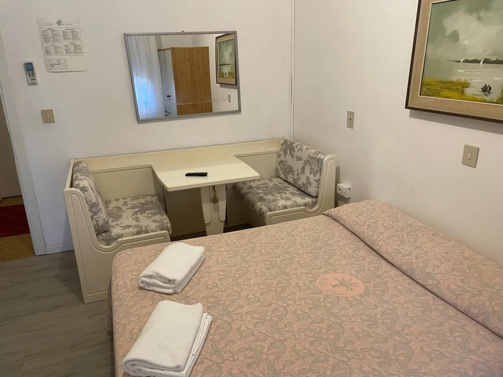 Bed in Hotel Villa Luisa