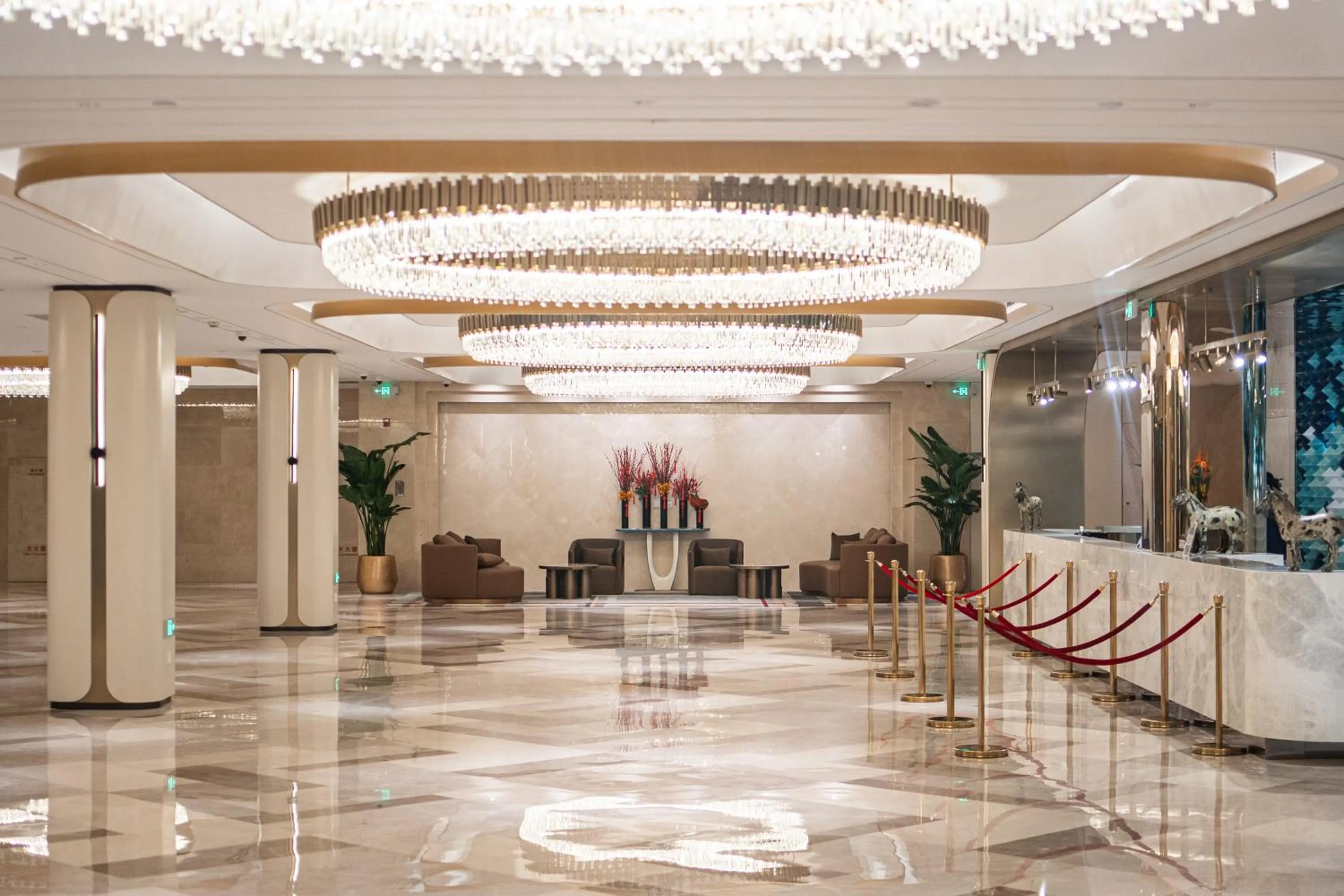 Lobby or reception in Sunworld Dynasty Hotel Beijing Wangfujing