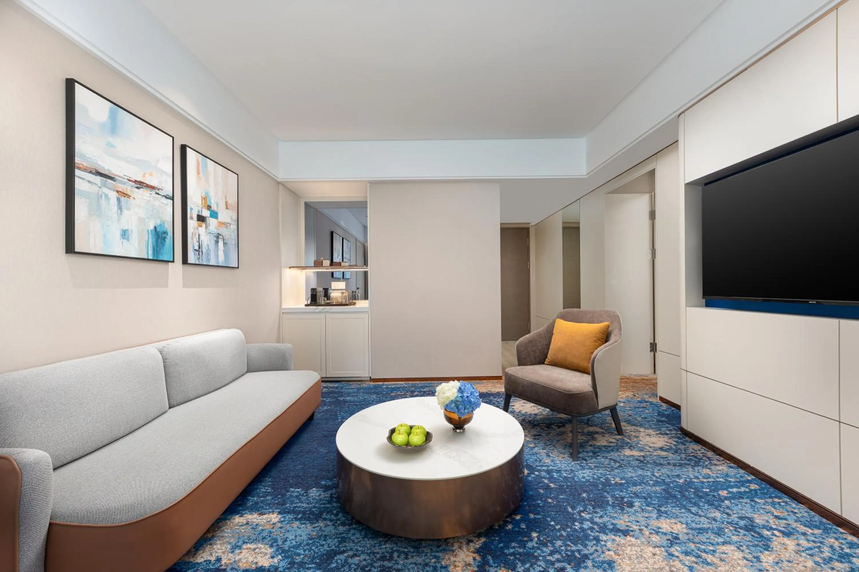 Living room in Sunworld Dynasty Hotel Beijing Wangfujing