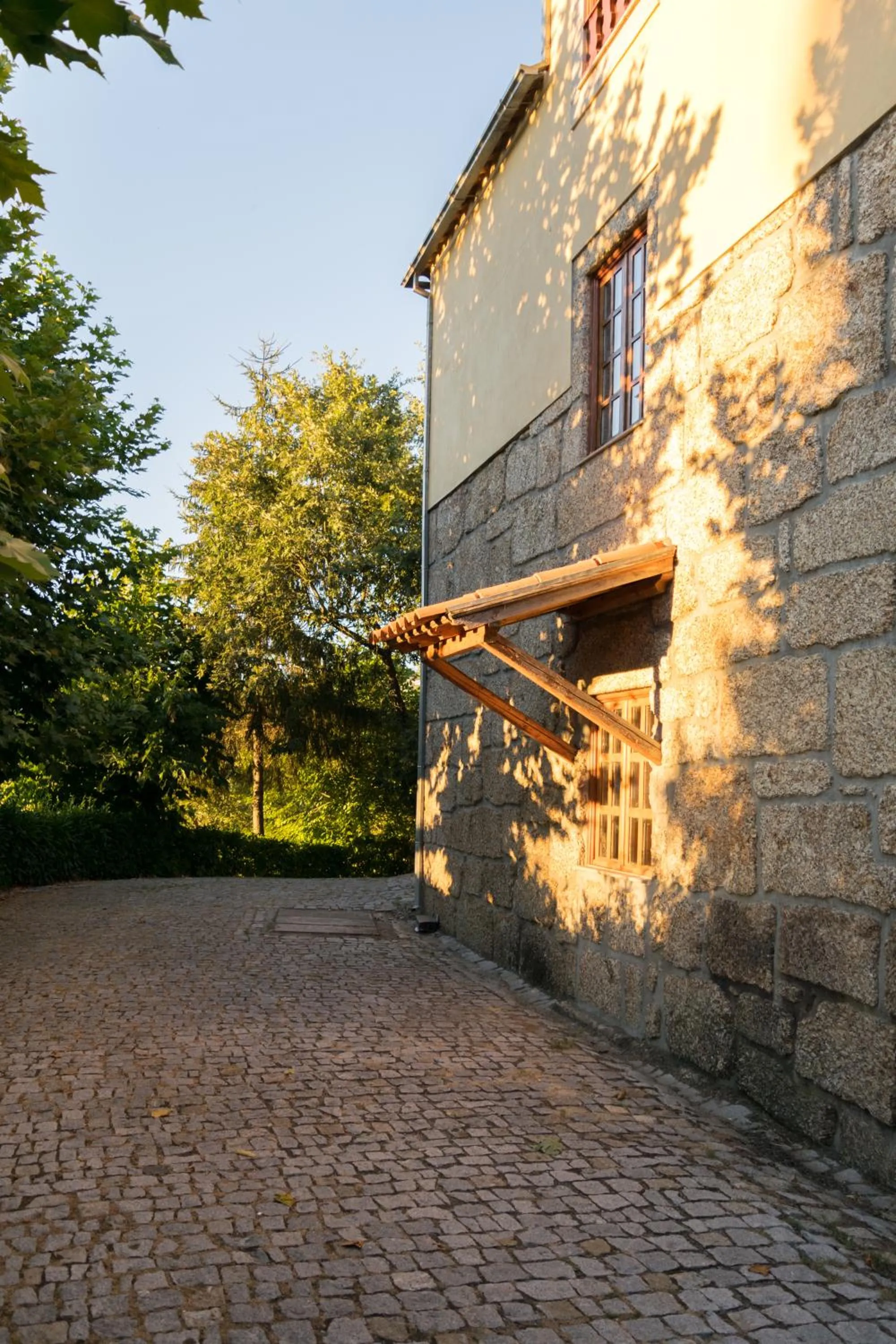 Property building in Quinta Do Crestelo Aparthotel