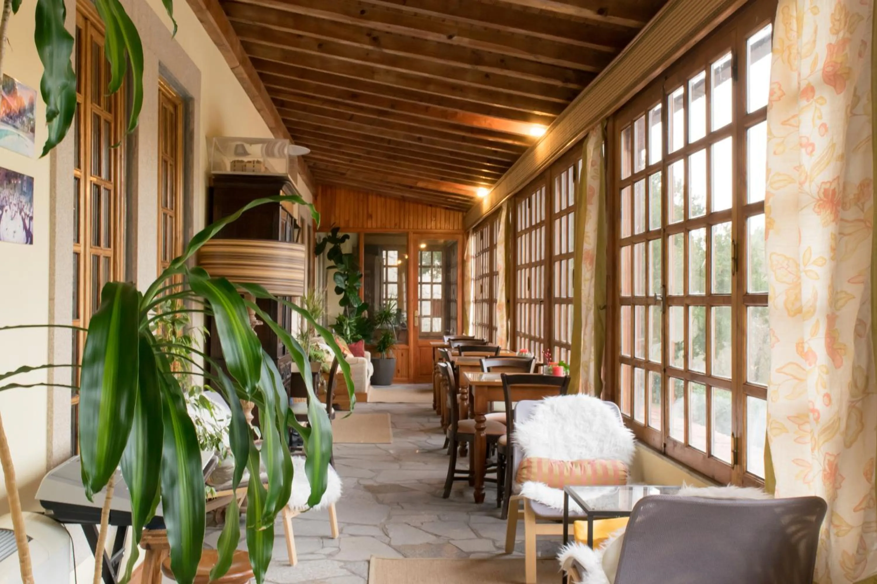 Restaurant/places to eat in Quinta Do Crestelo Aparthotel