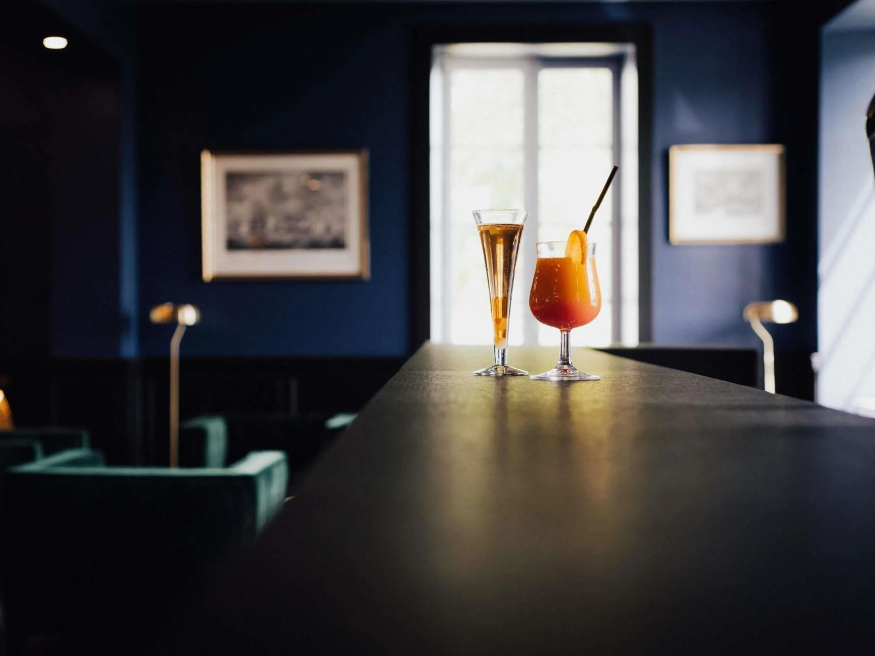 Lounge or bar in Hôtel Mercure Rochefort La Corderie Royale