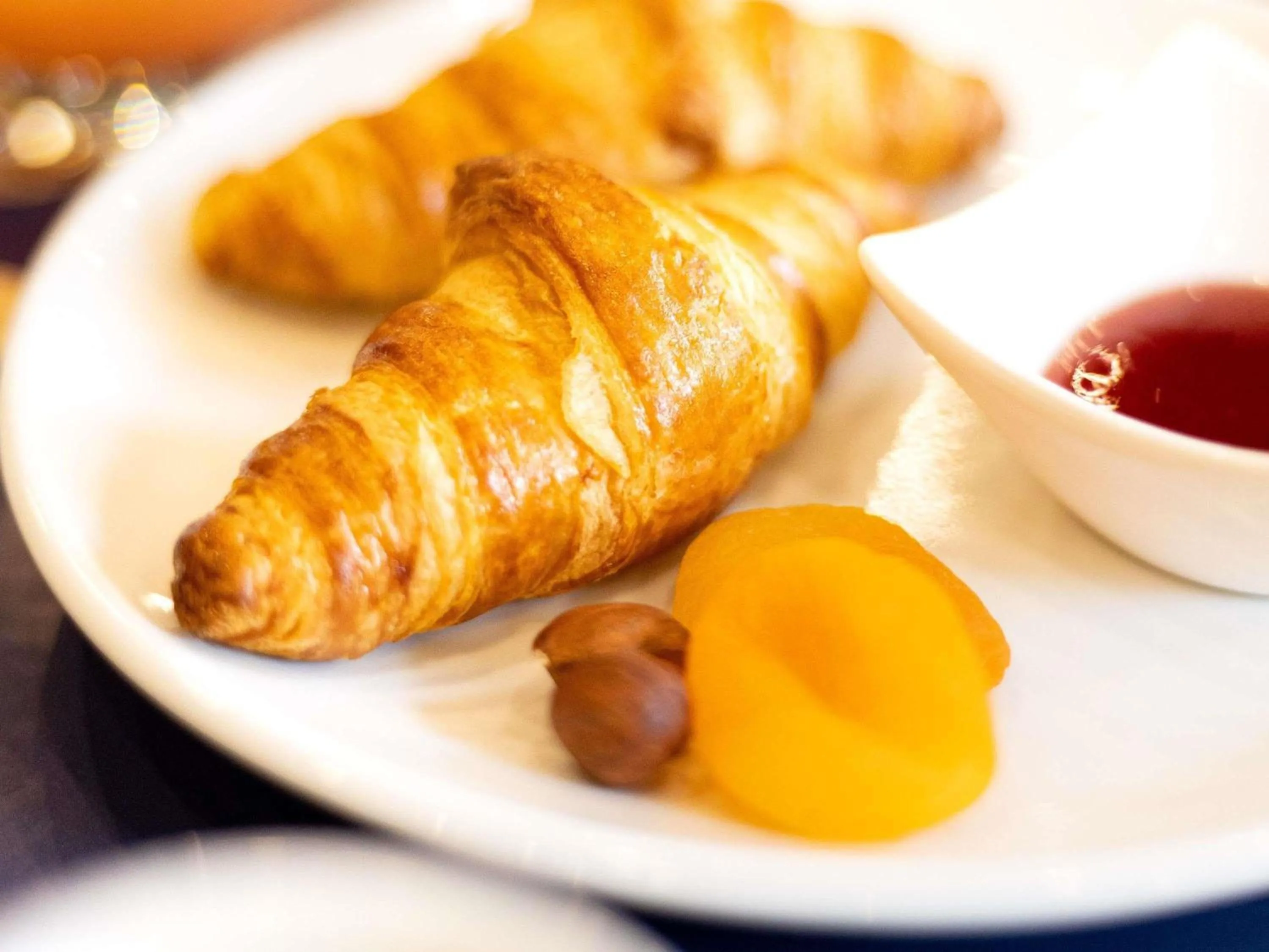 Breakfast in Hôtel Mercure Rochefort La Corderie Royale