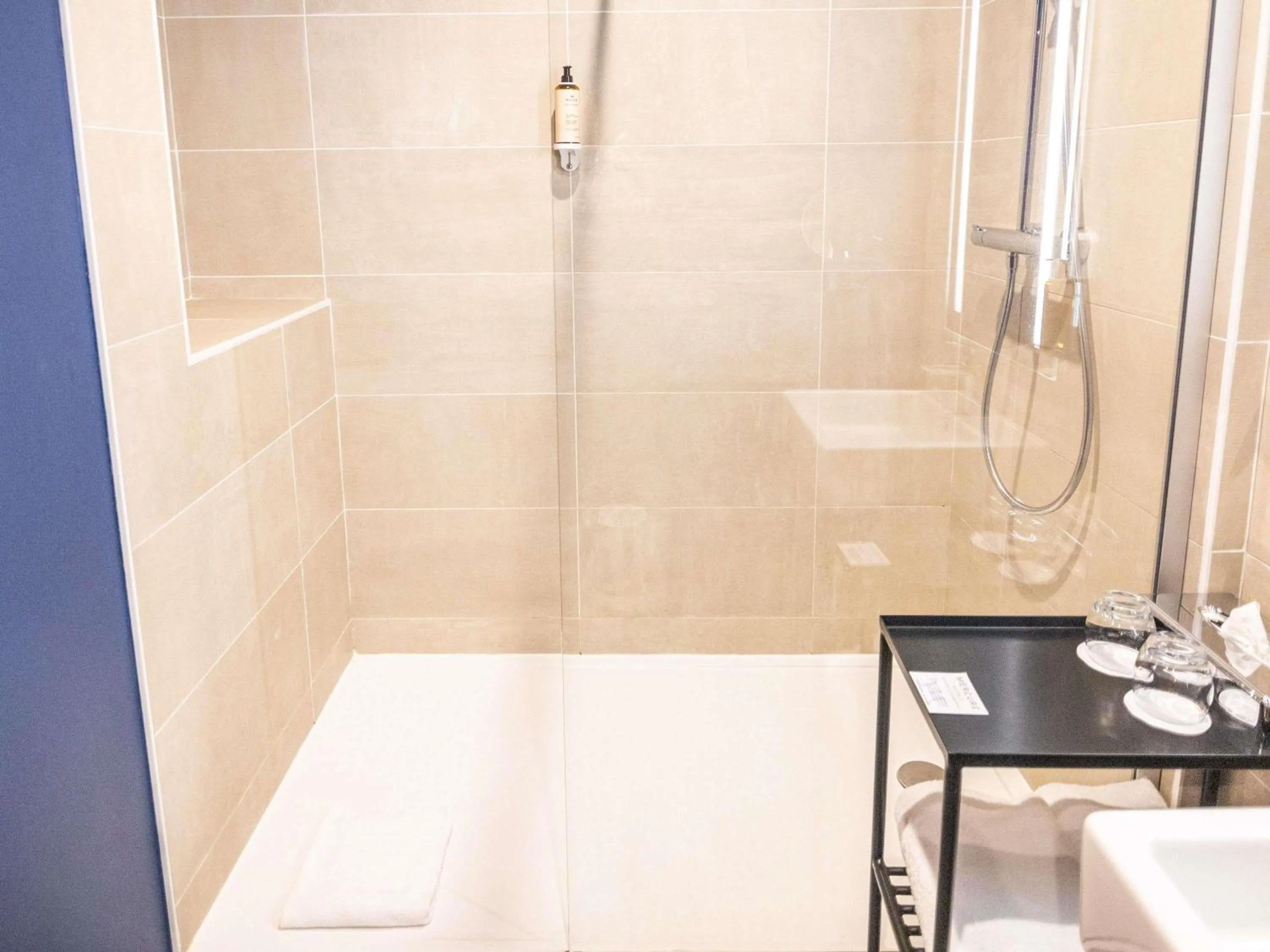 Bedroom in Hôtel Mercure Rochefort La Corderie Royale