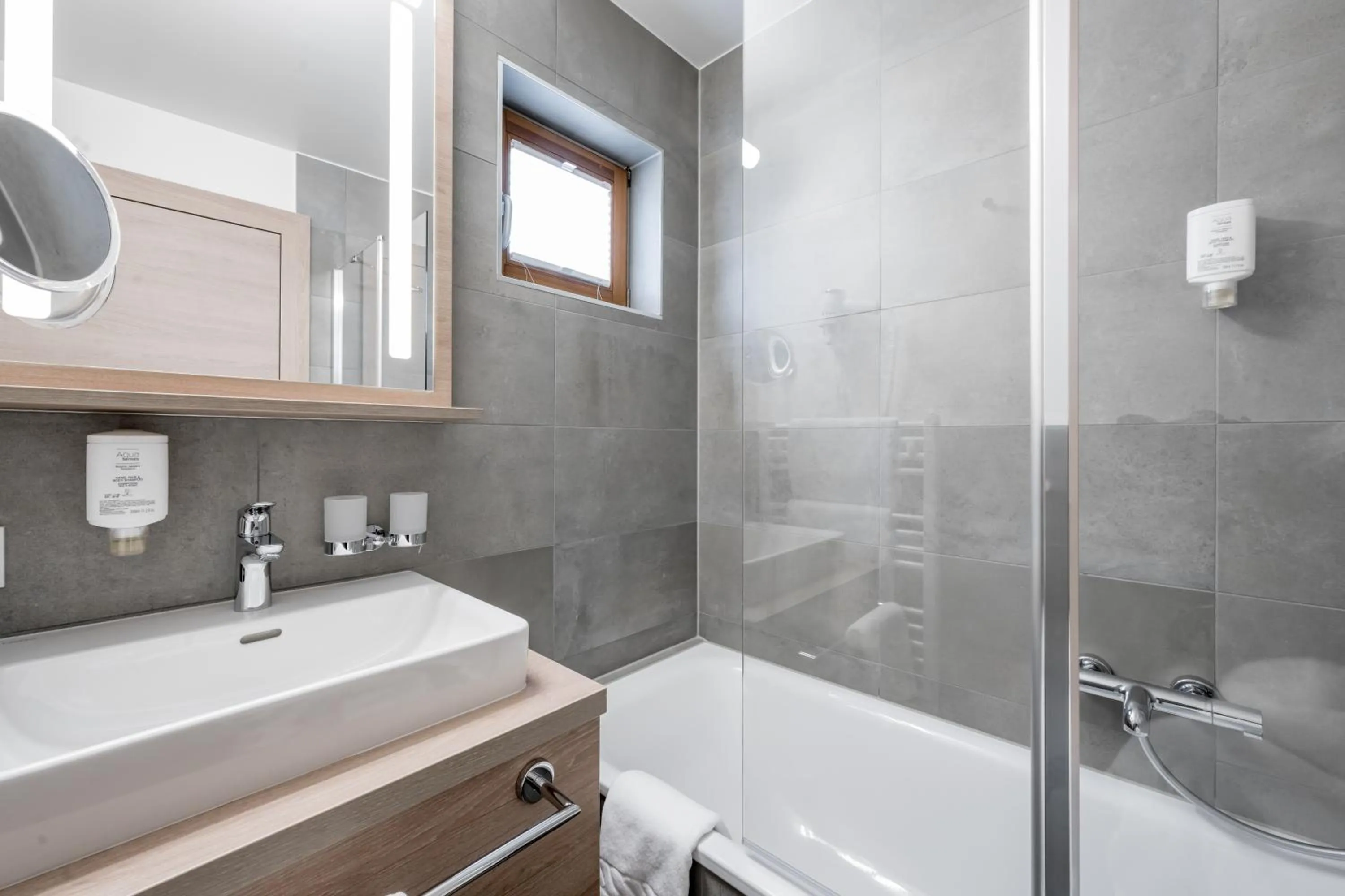 Bathroom in all inclusive Hotel Lohmann