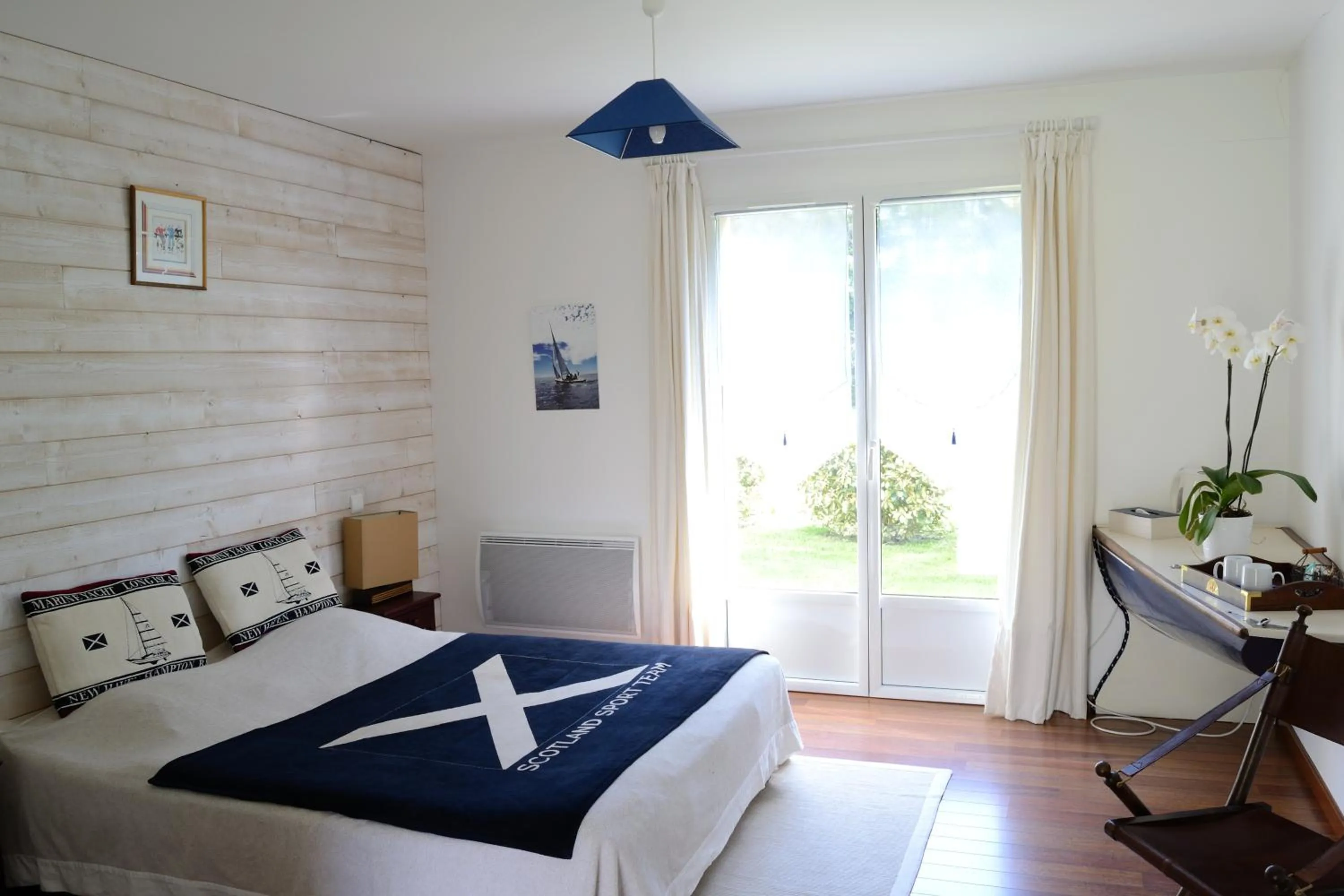 Photo of the whole room, Bed in Le Tertre Gatinais