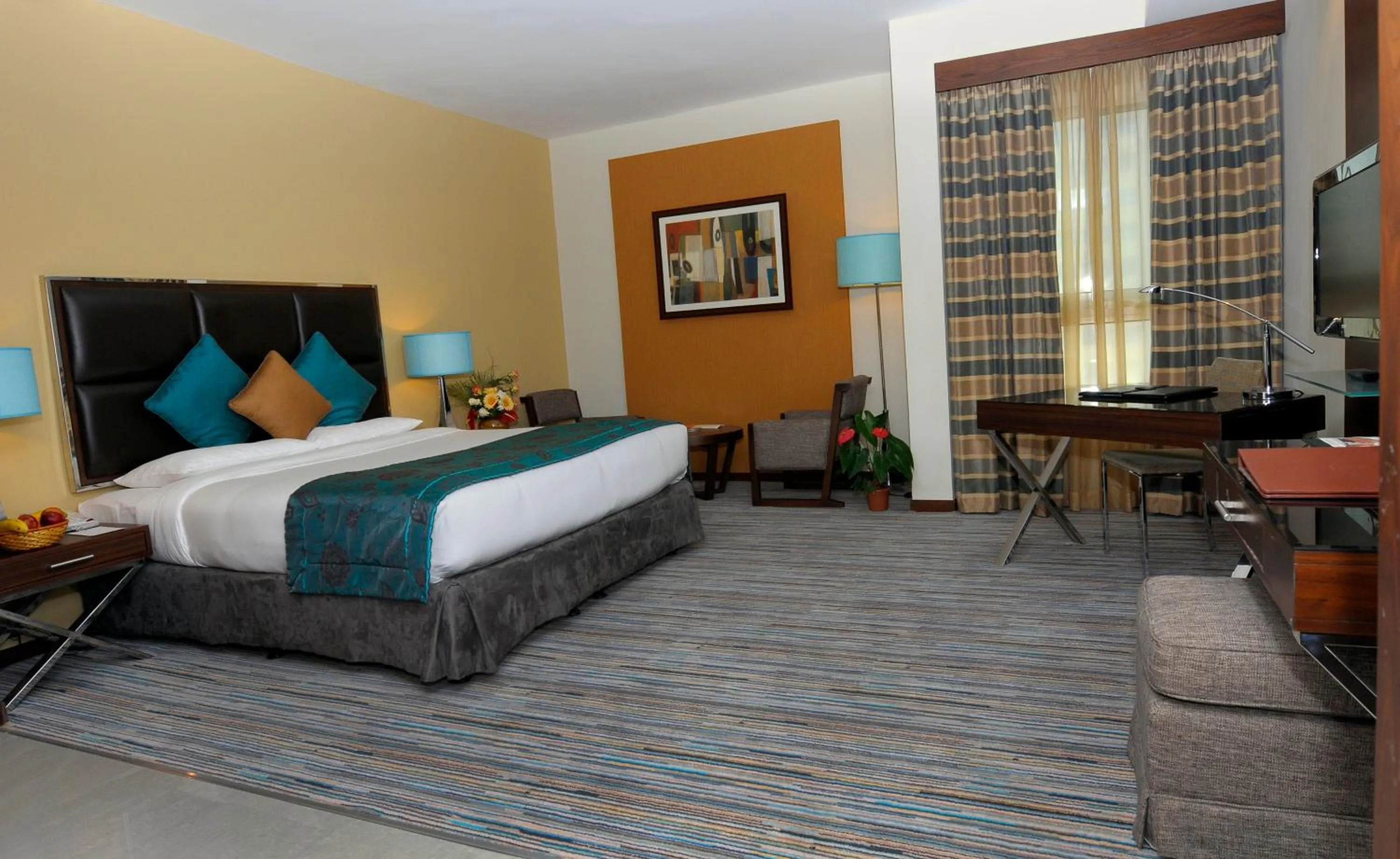 Bedroom, Bed in Phoenix Plaza Hotel Apartments