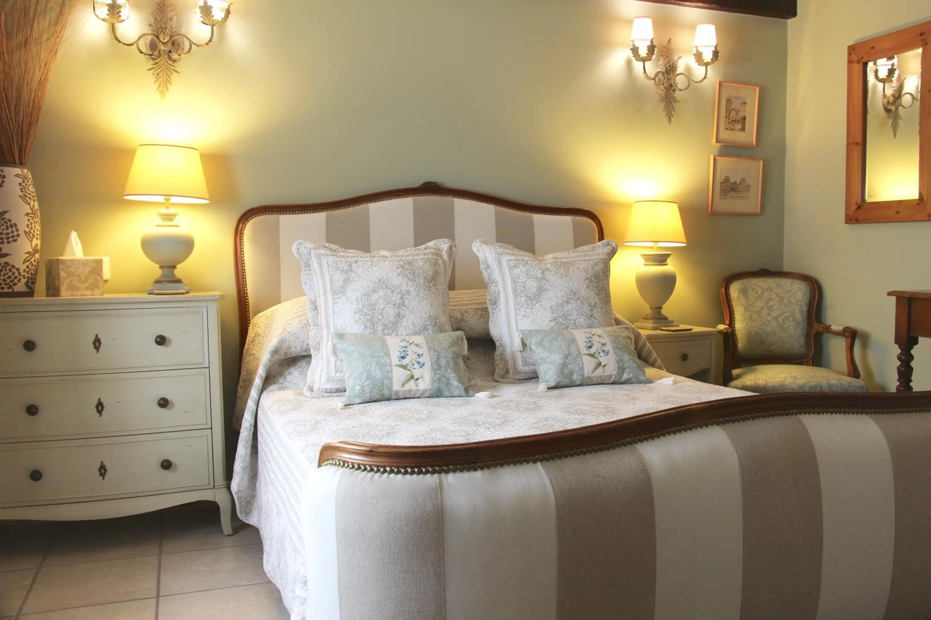 Bed in La Métairie des Songes