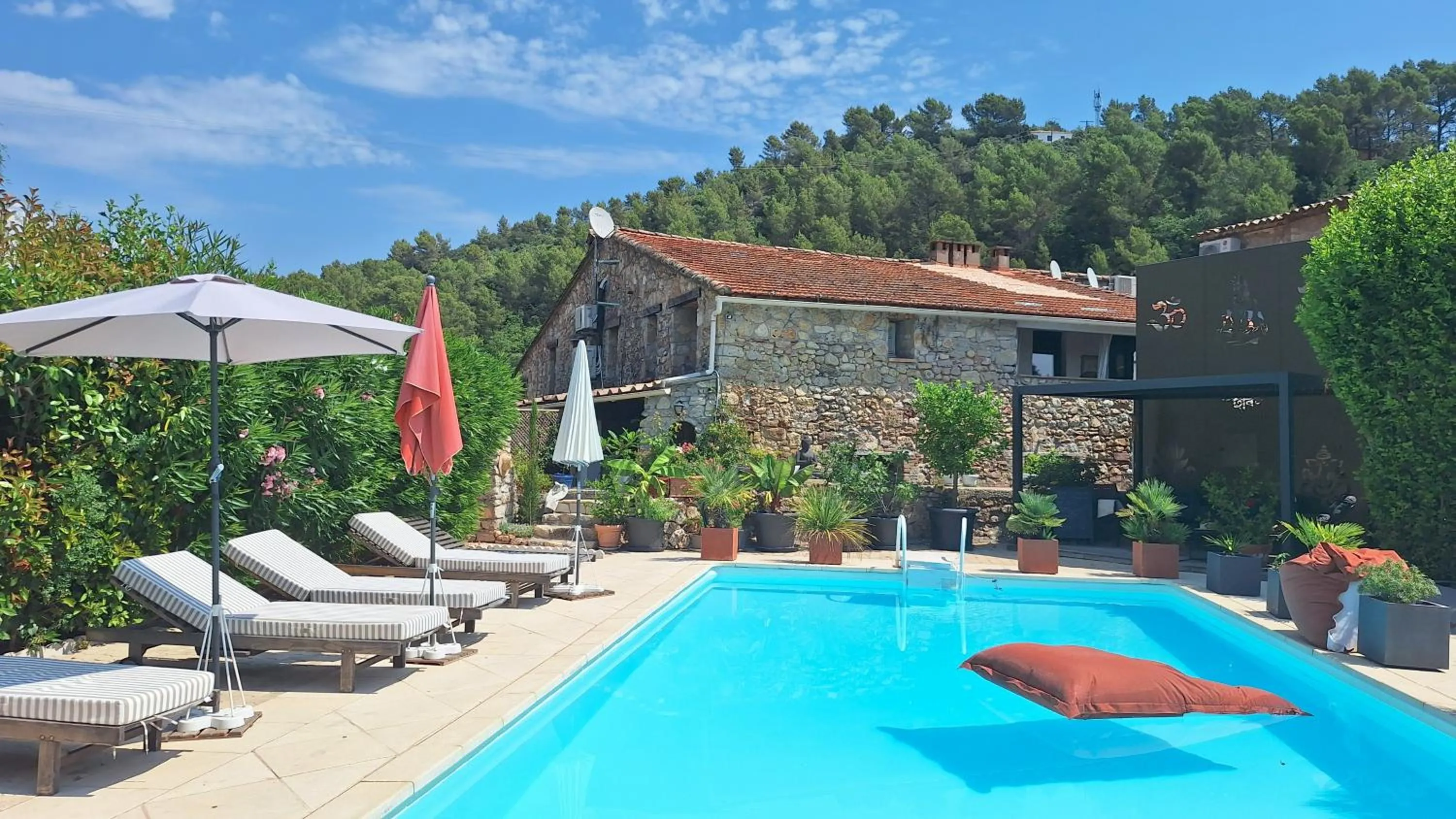 Property building in La Bergerie Du Moulin