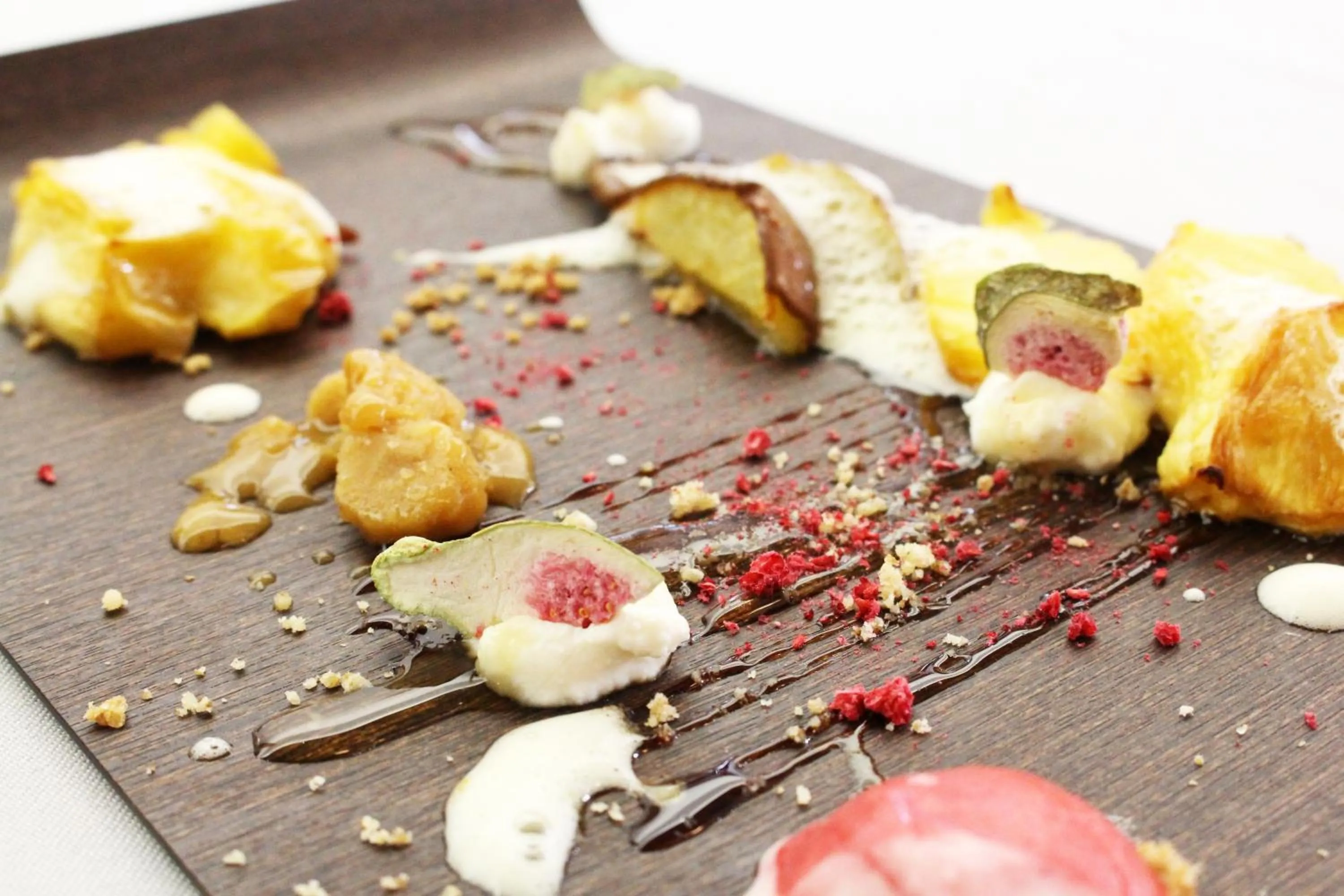 Restaurant/places to eat in Hotel Dolarea