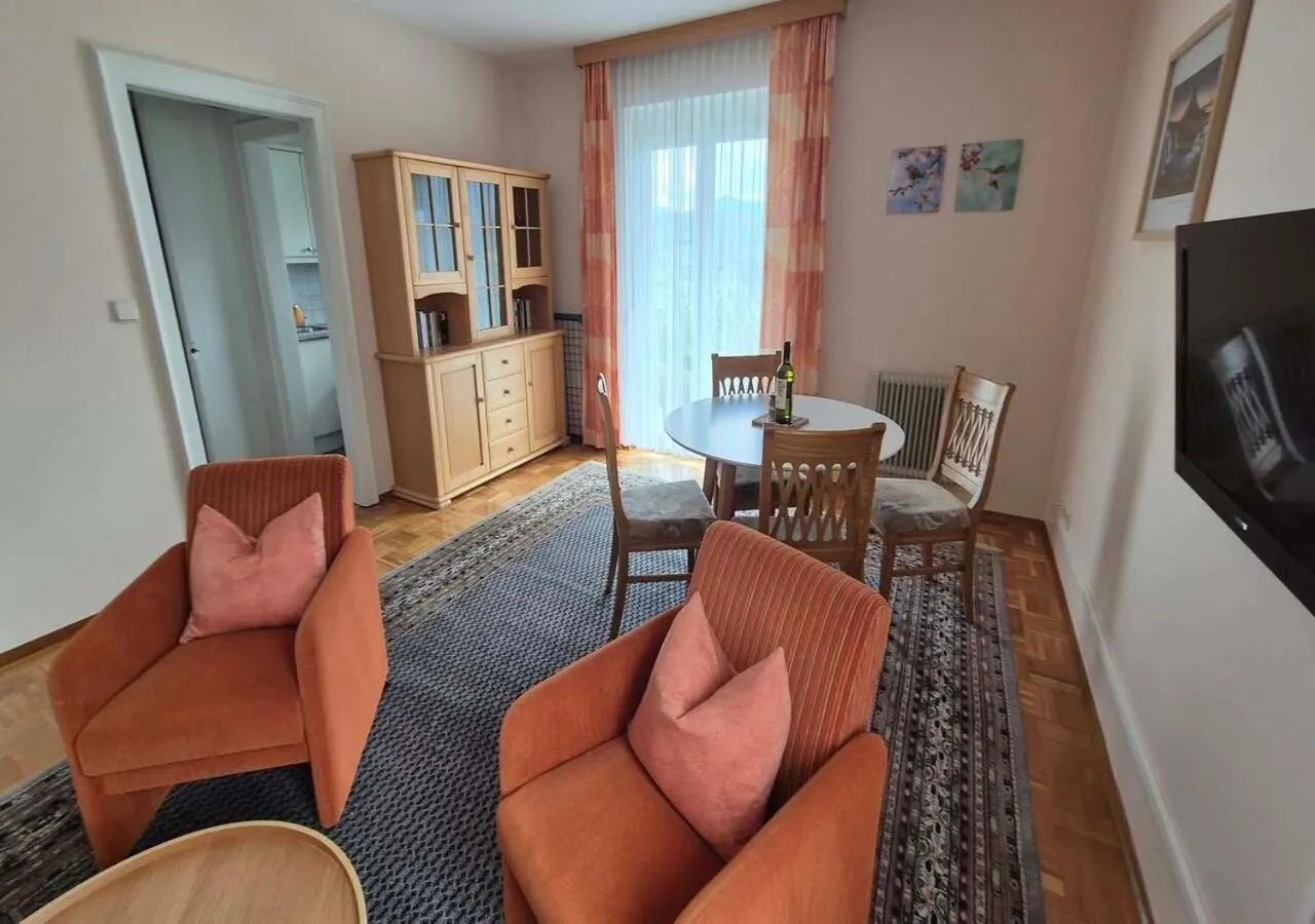 Living room in Haus Kraller-Urlaub mit Seeblick