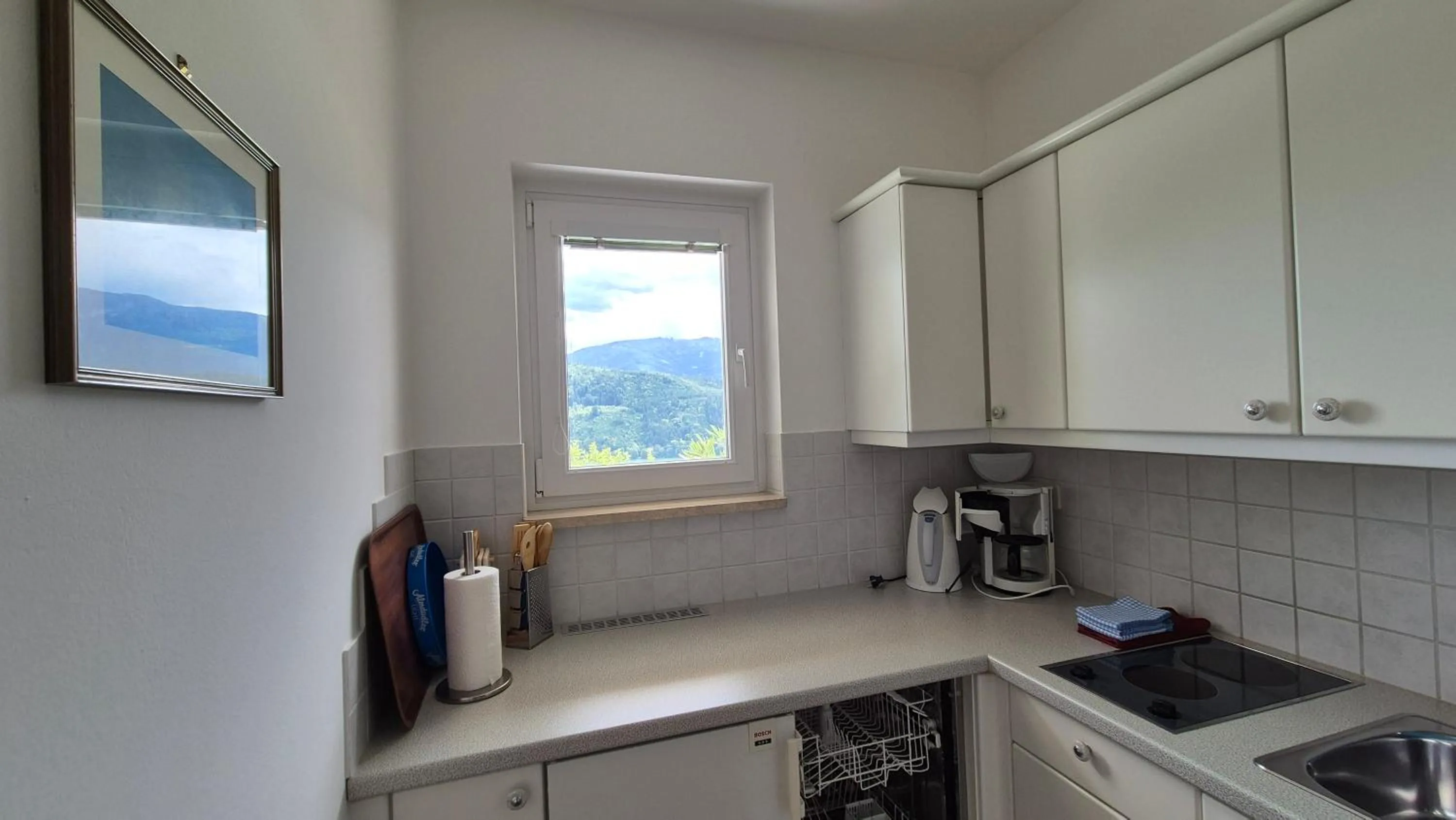 Kitchen or kitchenette in Haus Kraller-Urlaub mit Seeblick