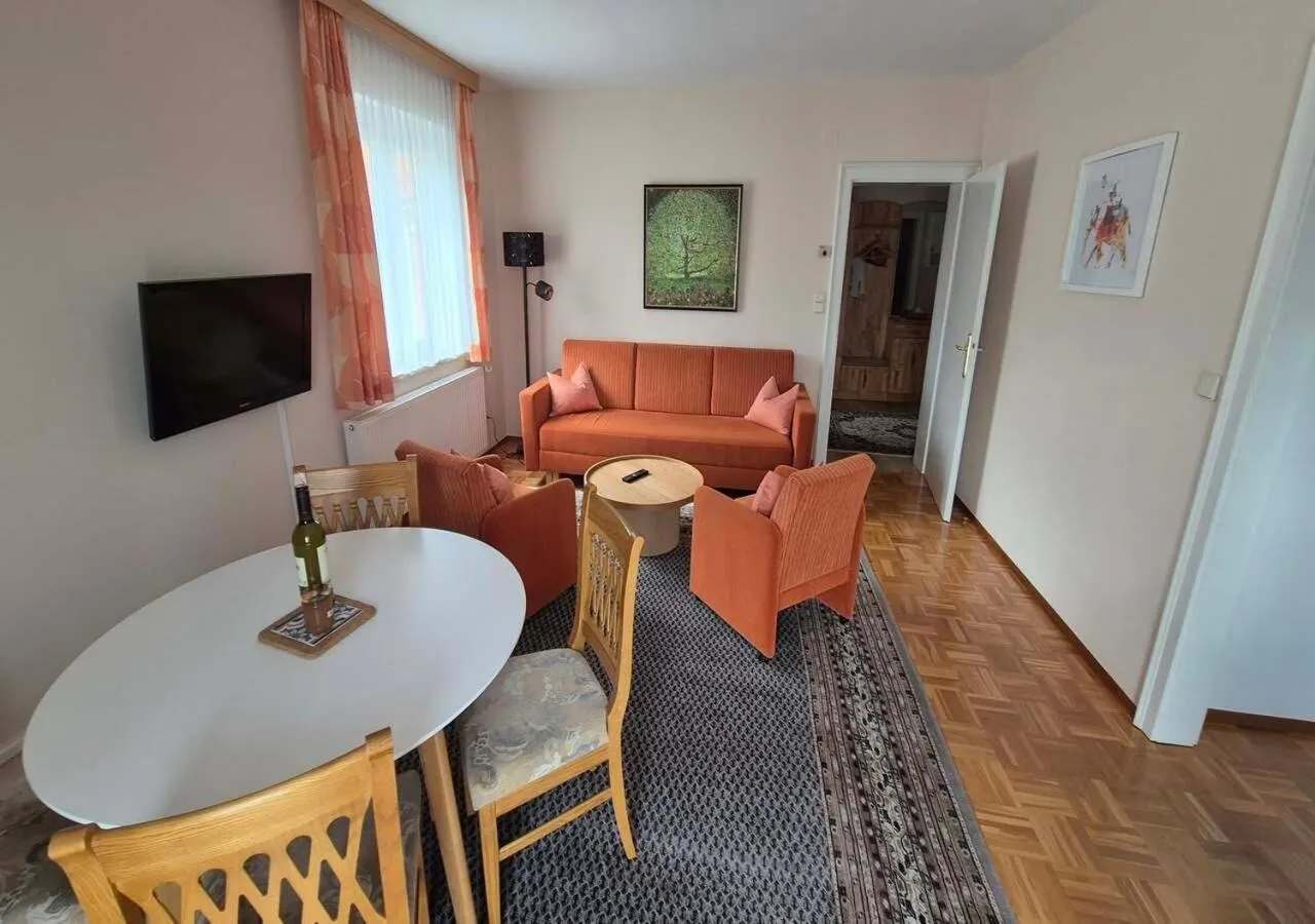 Living room in Haus Kraller-Urlaub mit Seeblick