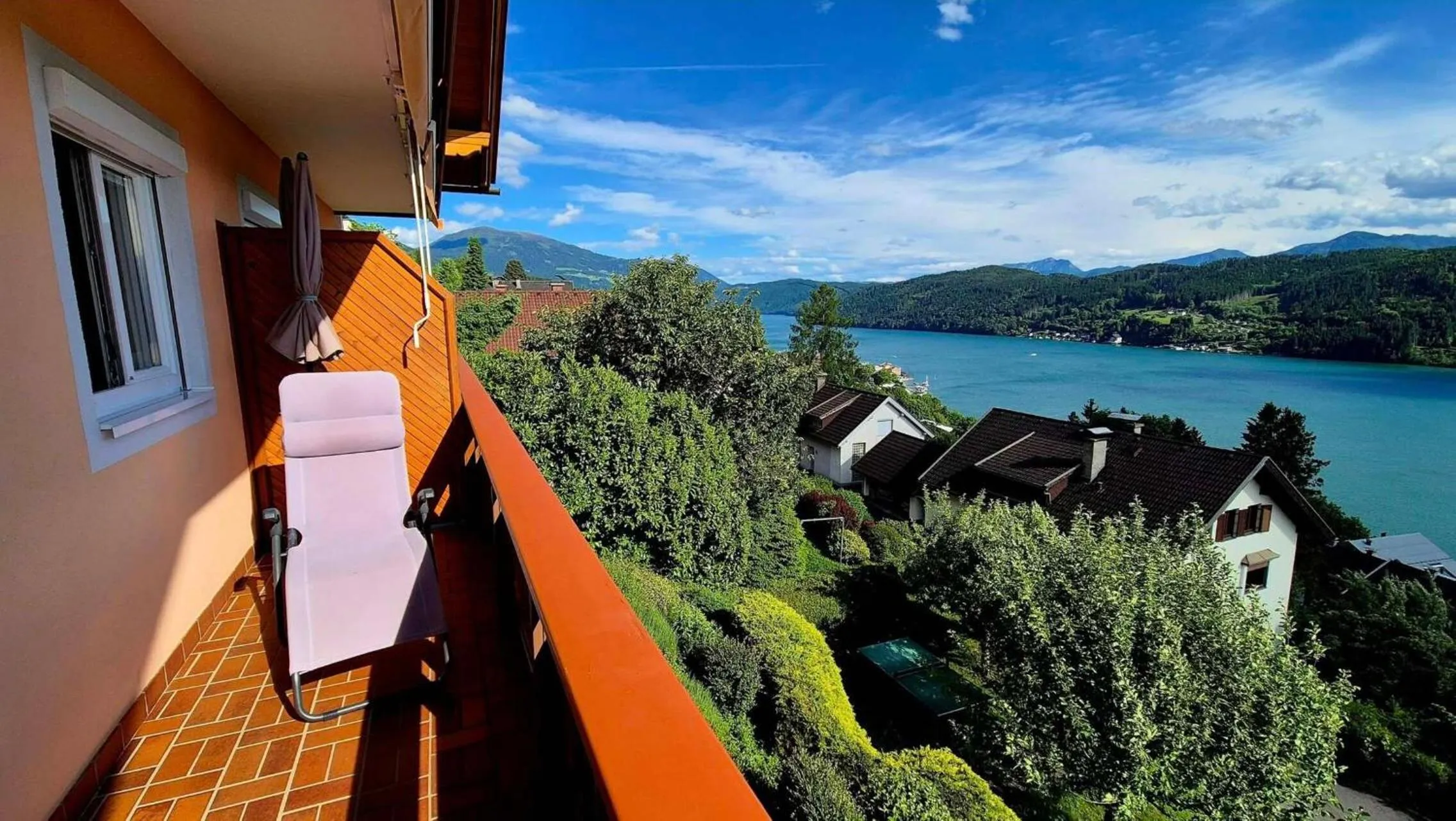 Balcony/Terrace in Haus Kraller-Urlaub mit Seeblick