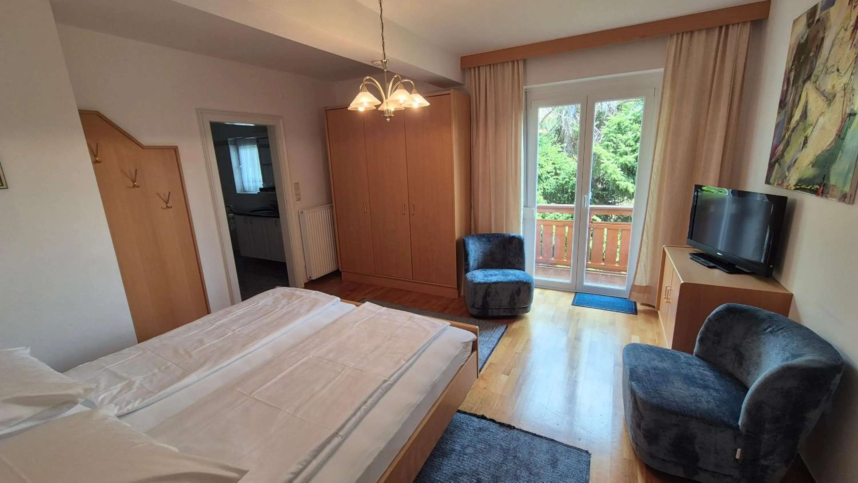 Bed in Haus Kraller-Urlaub mit Seeblick