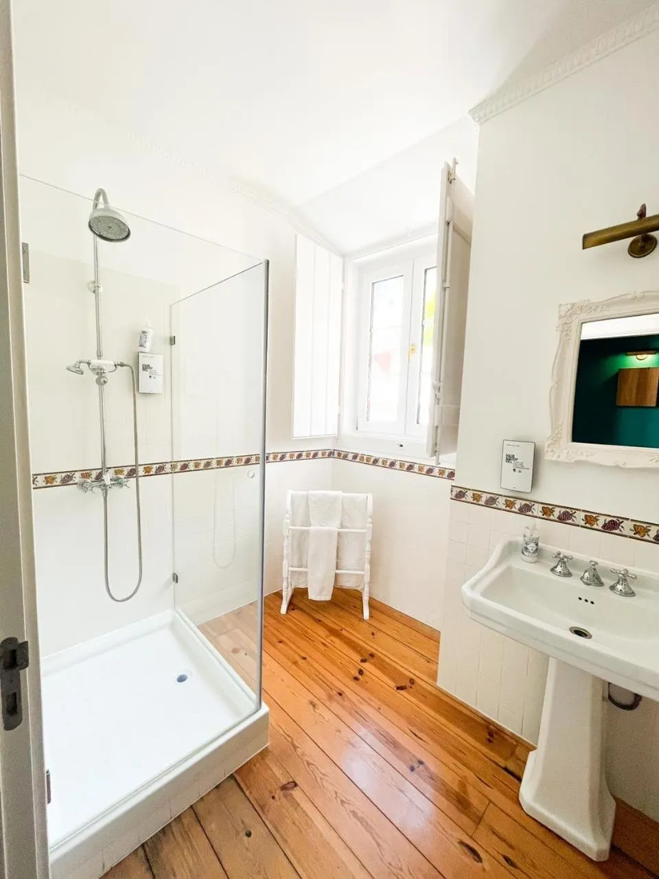 Bathroom in Casa do Vinho Sintra Guest House
