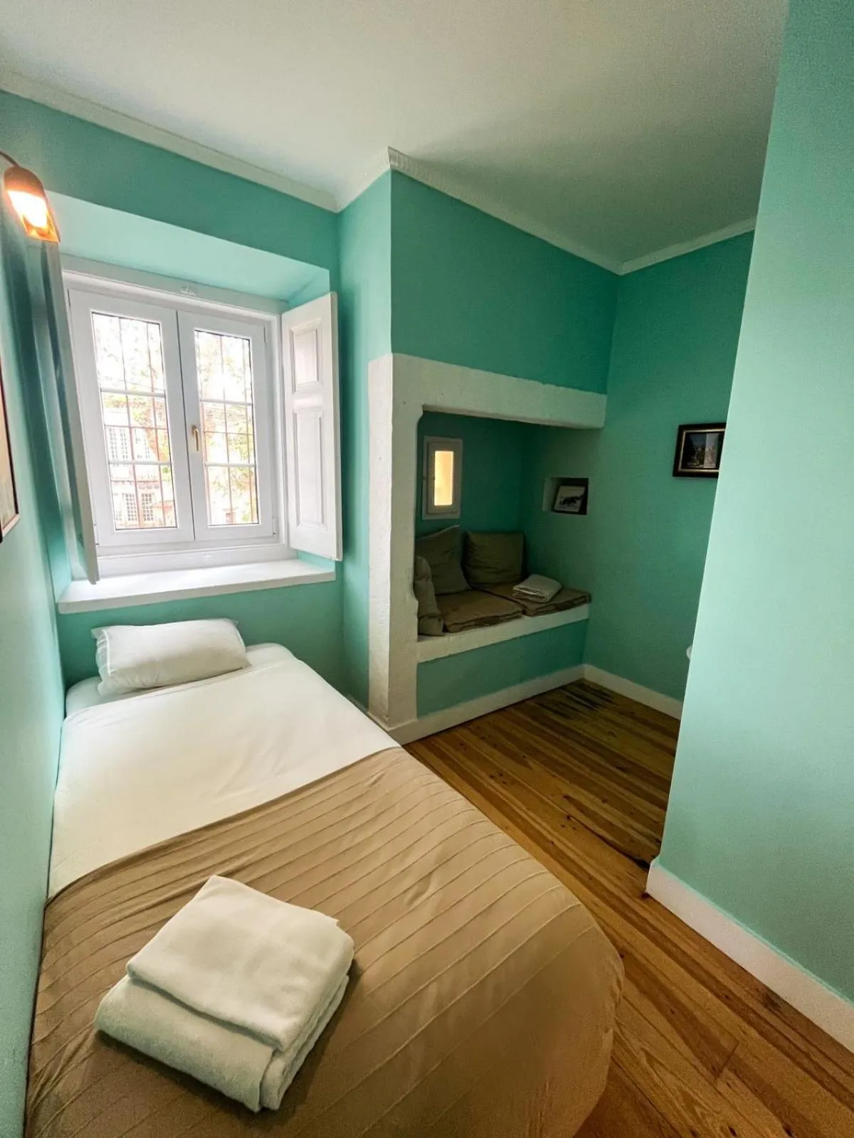 Bedroom, Bed in Casa do Vinho Sintra Guest House