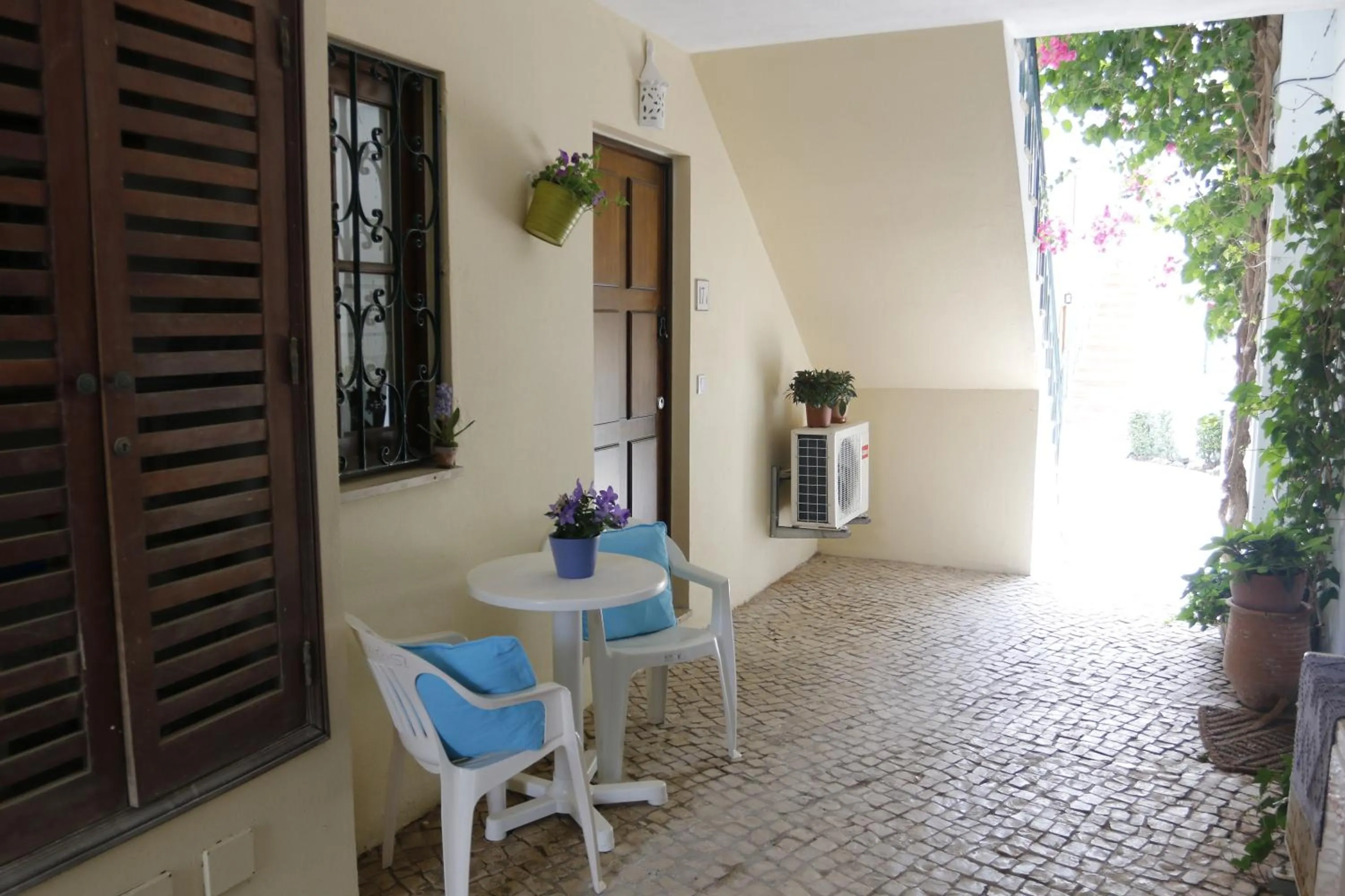 Off site in The Old Village, Prestige and Solar by Village 4U