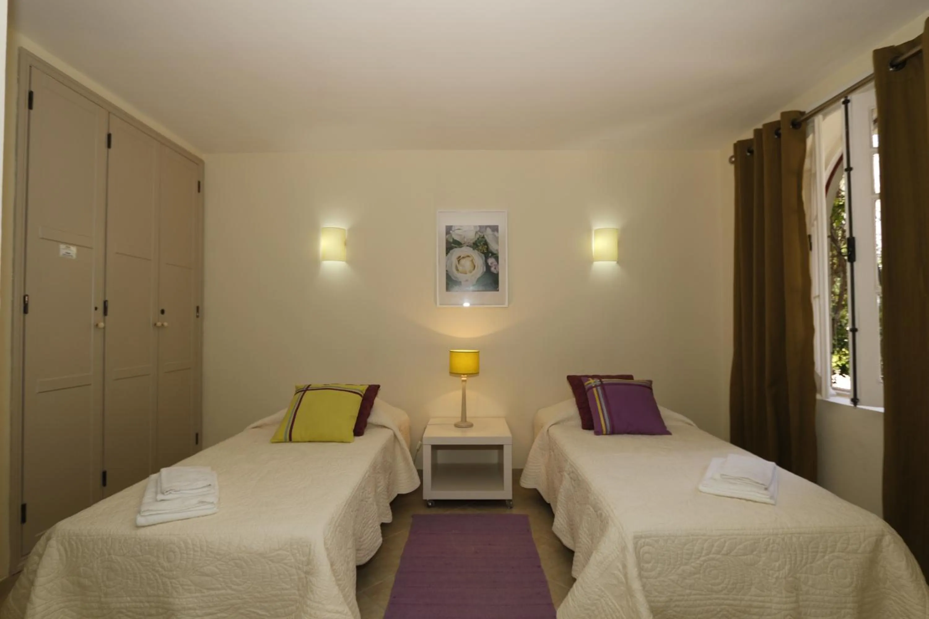 Bed in The Old Village, Prestige and Solar by Village 4U