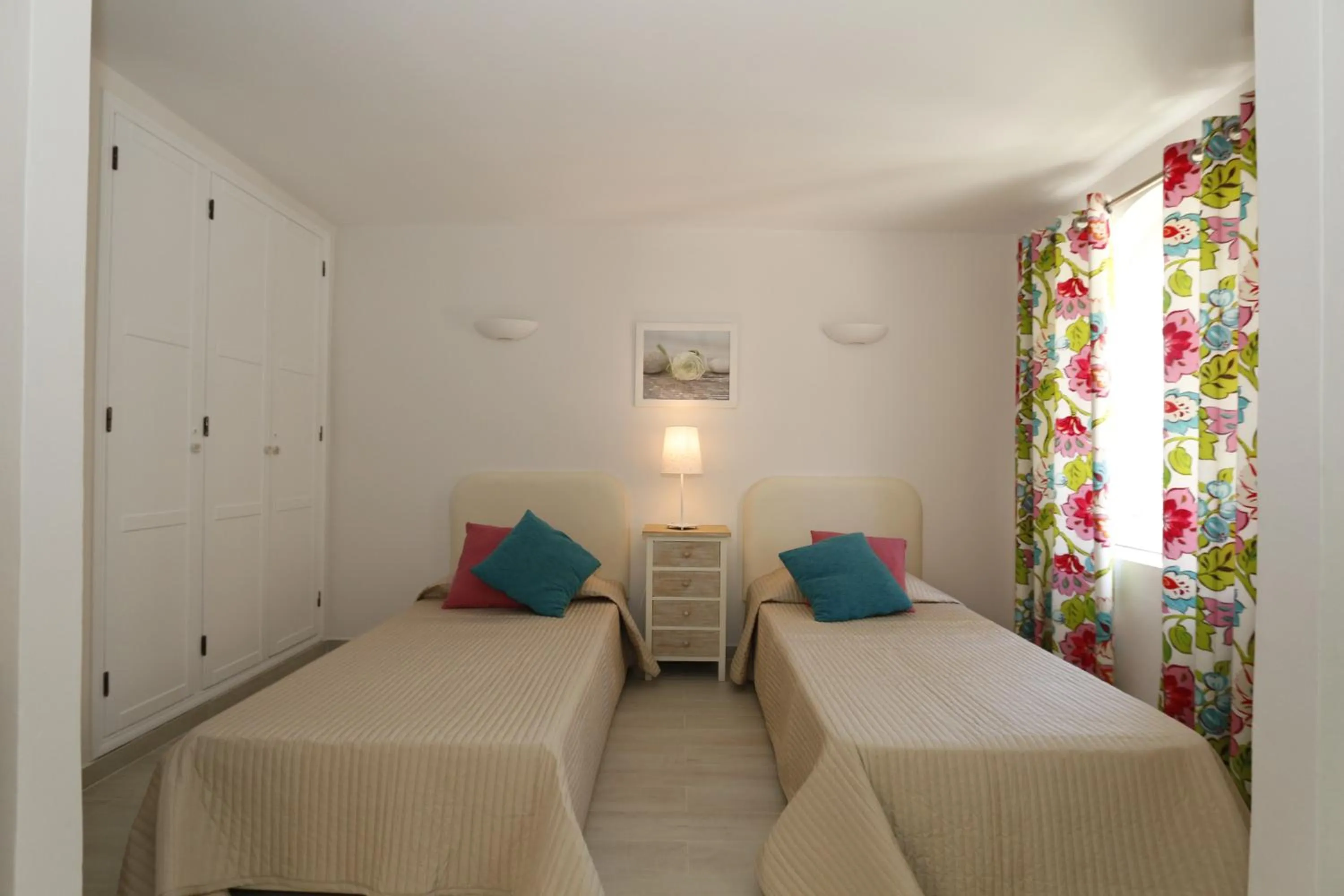 Bedroom, Bed in The Old Village, Prestige and Solar by Village 4U