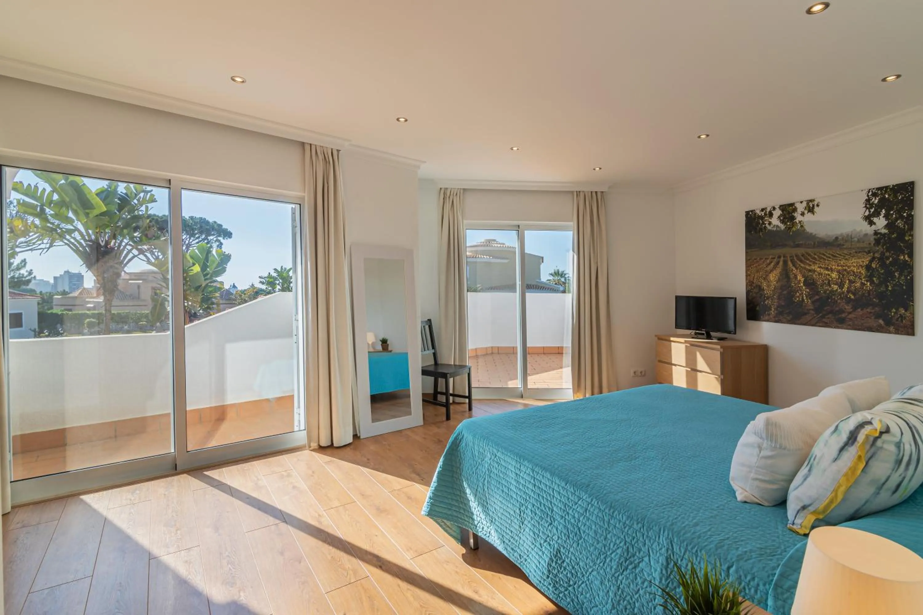 Bed in The Old Village, Prestige and Solar by Village 4U