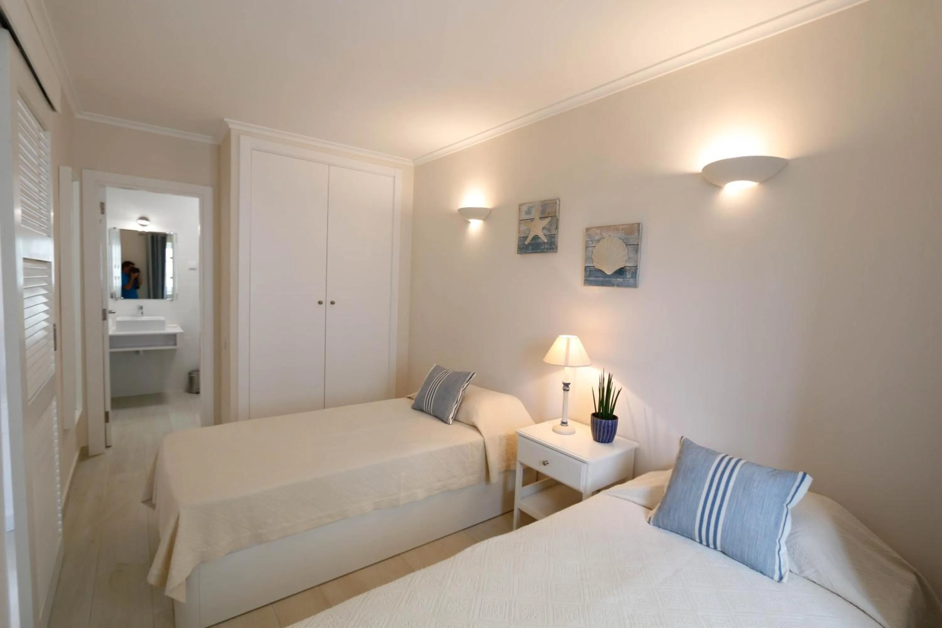 Bed in The Old Village, Prestige and Solar by Village 4U