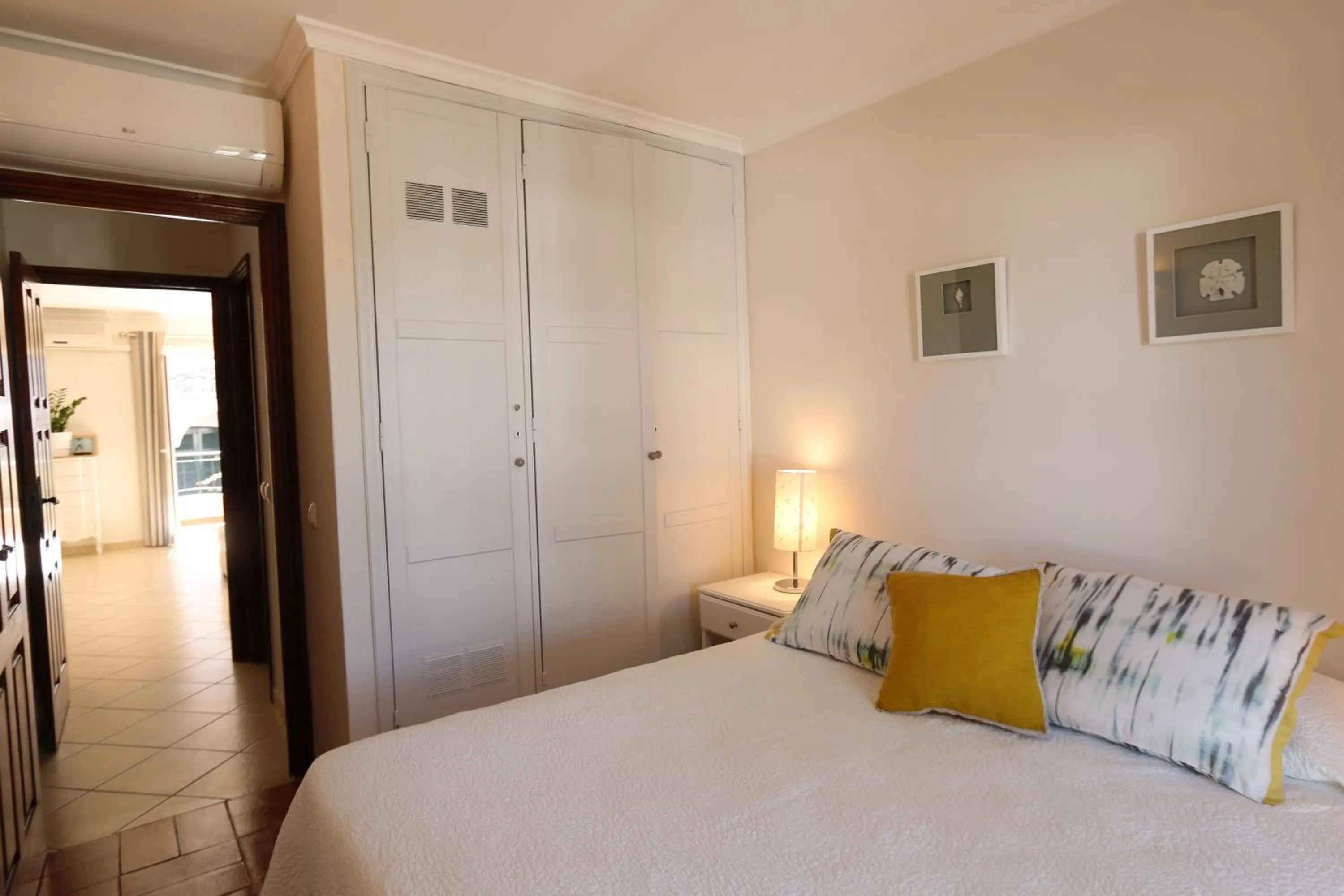 Bed in The Old Village, Prestige and Solar by Village 4U